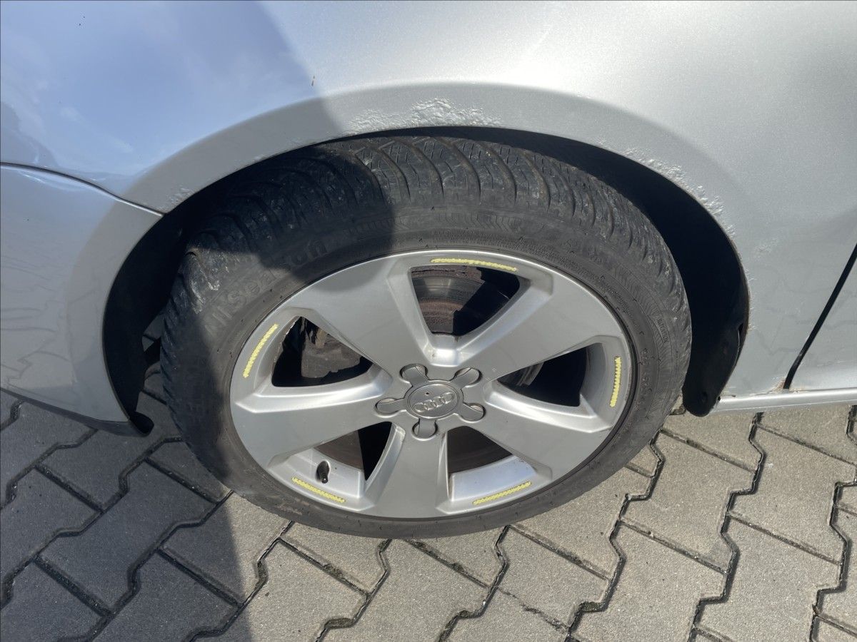 Volkswagen Golf, 1,9 TDI STK 1/2028 KLIMA  V - fotka 6