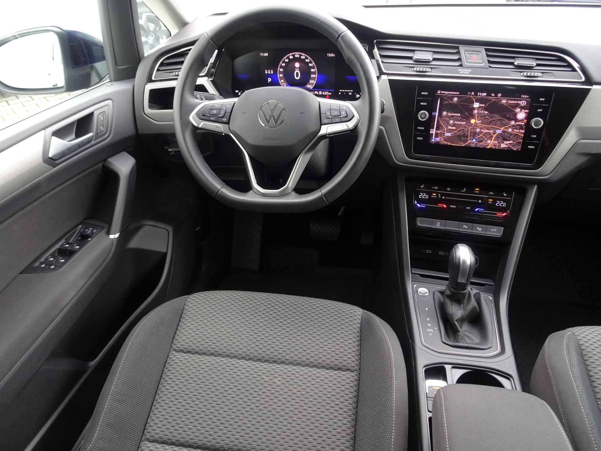 Volkswagen Touran, 1.5TSI DSG People - fotka 5