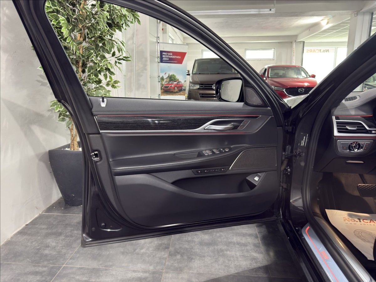 BMW Řada 7, 3,0   730D XD LASER MASÁŽE ČR - fotka 6