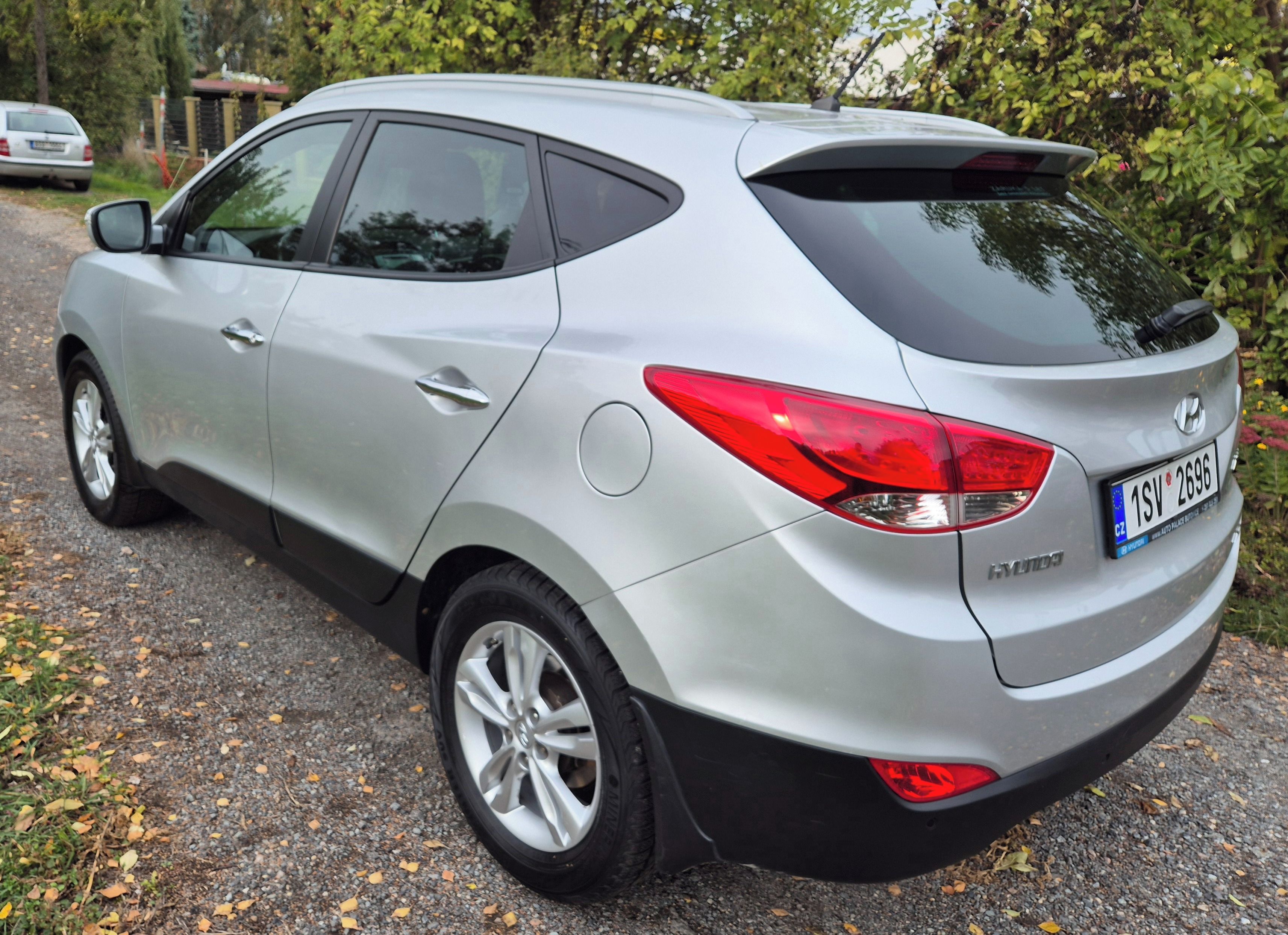 Hyundai ix35, 4x4 Automat stav 51000km!! - fotka 3