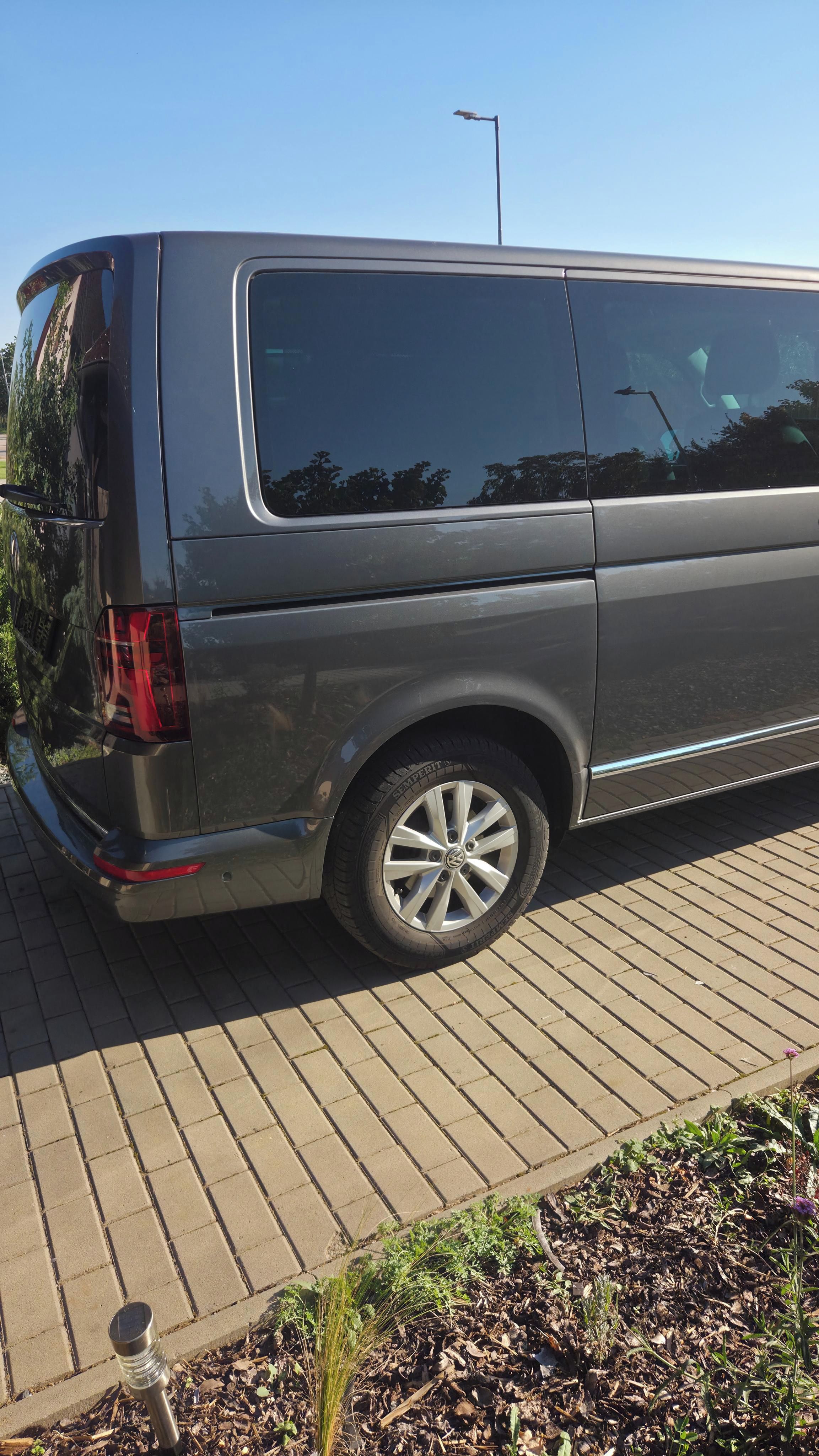 Volkswagen Multivan - fotka 6
