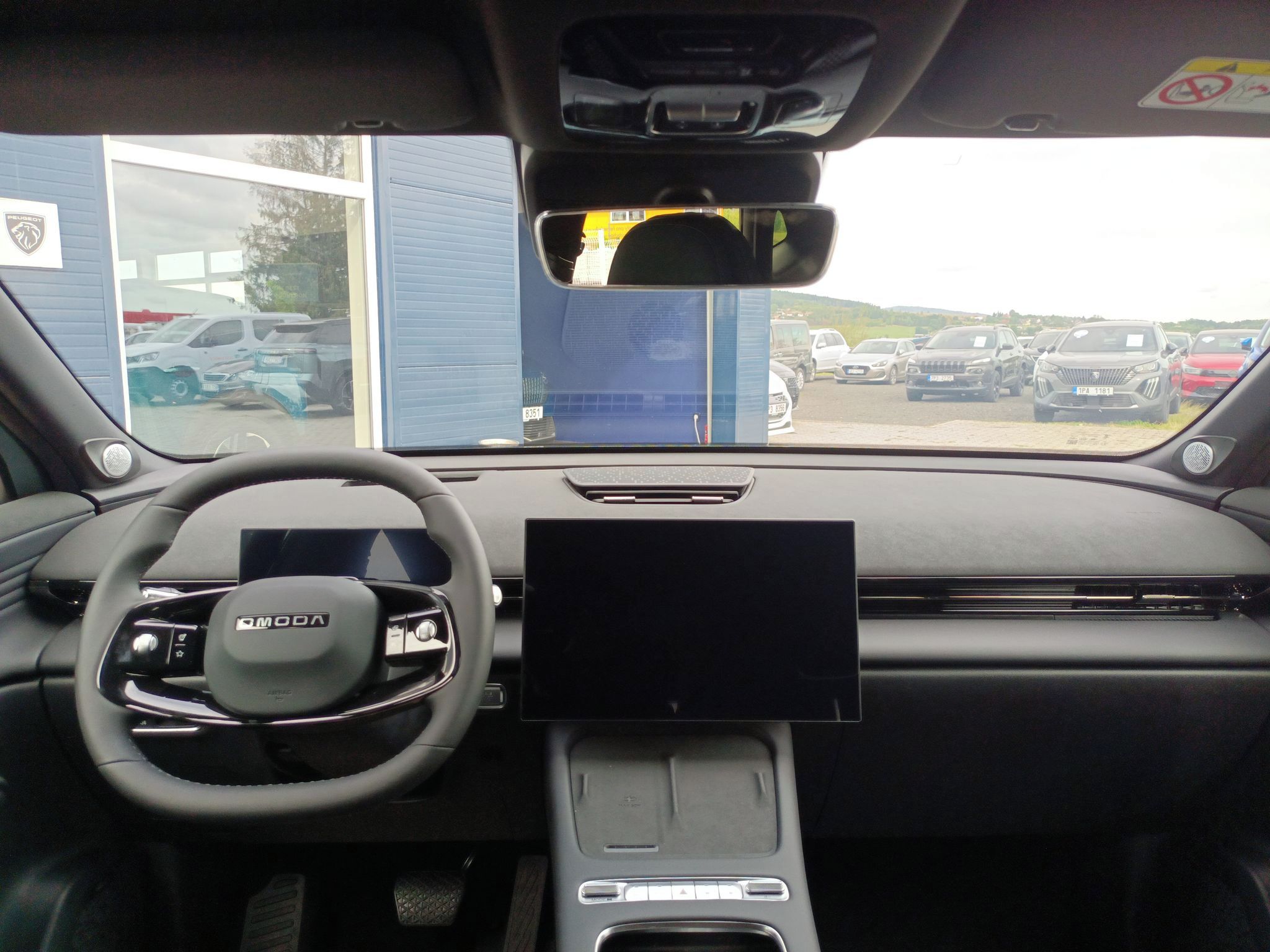 Omoda 7, Luxury Premium AWD 1.6 tGDI - fotka 2