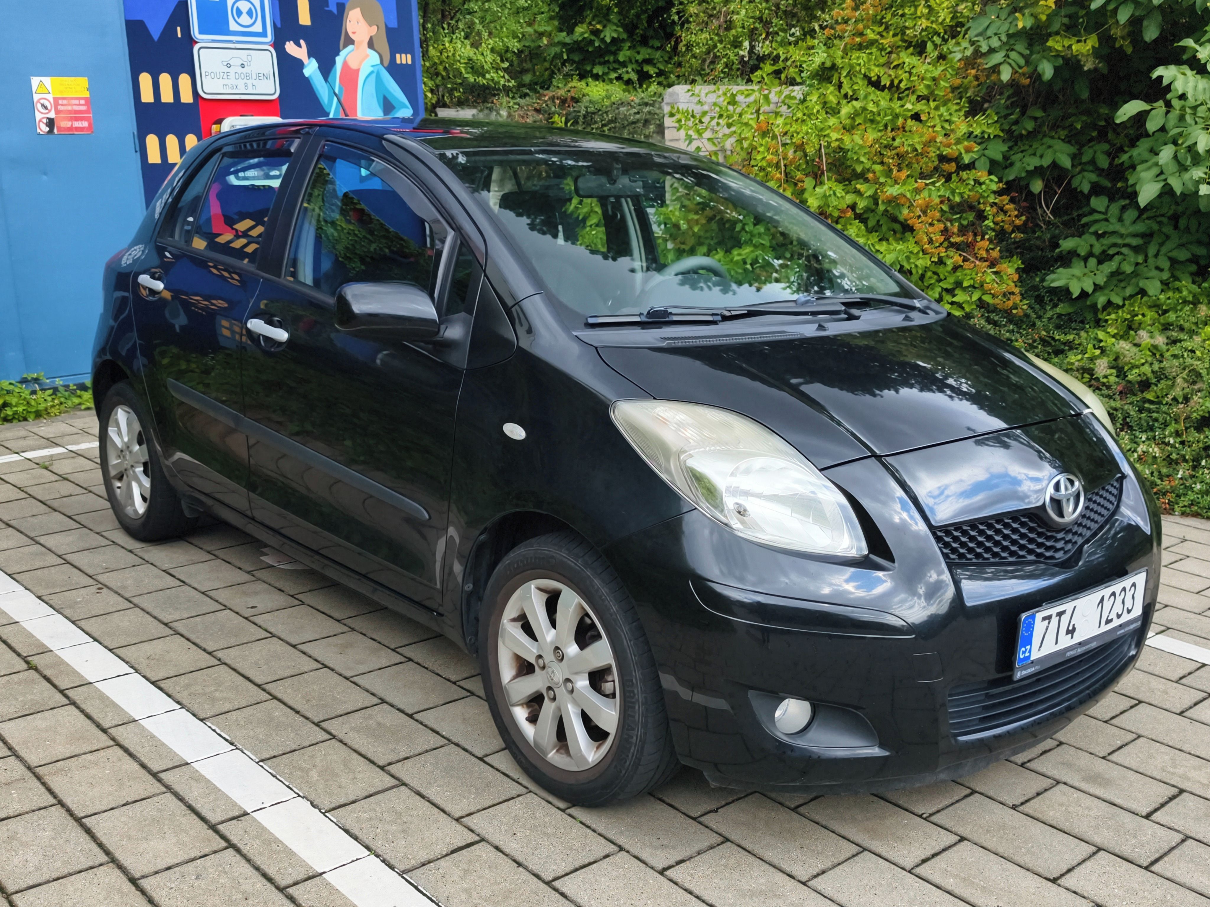 Toyota Yaris, 1.0 VVT-i Klimatizace nové ČR - fotka 3