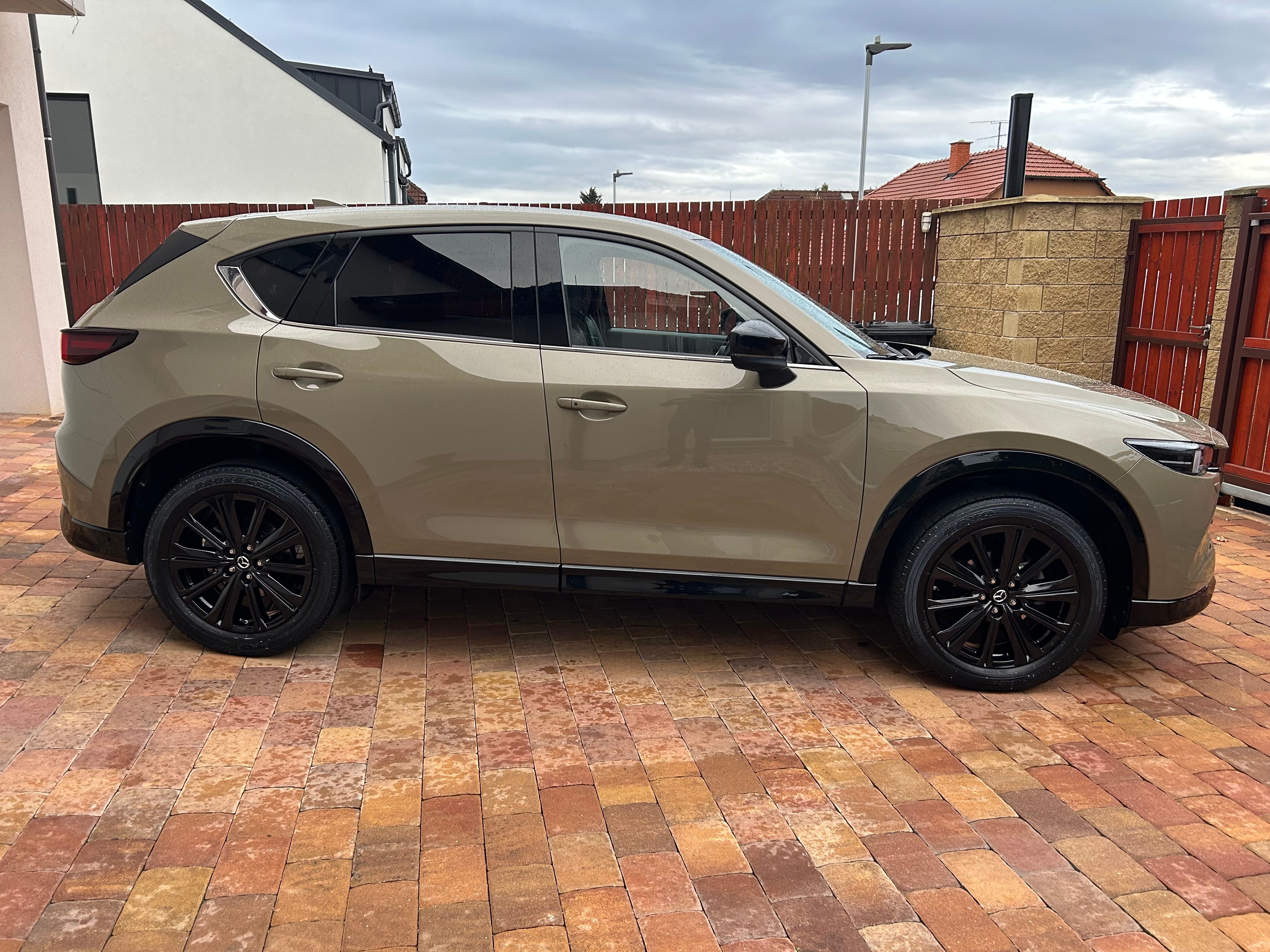 Mazda CX-5, 2.5 e-SKYACTIV-G194 HOMURA 2WD - fotka 4