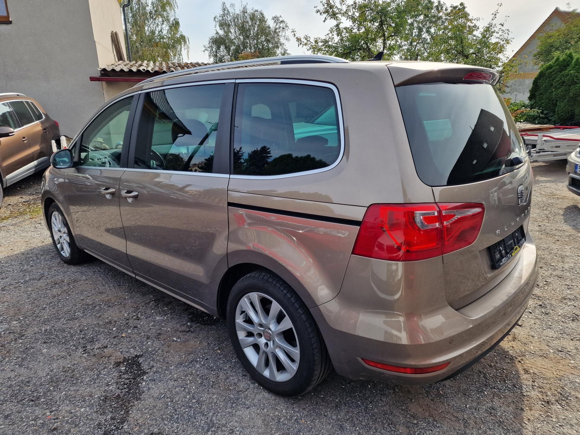 Seat Alhambra, 2,0TDI 130KW 7MÍST ALCANTARA - fotka 6