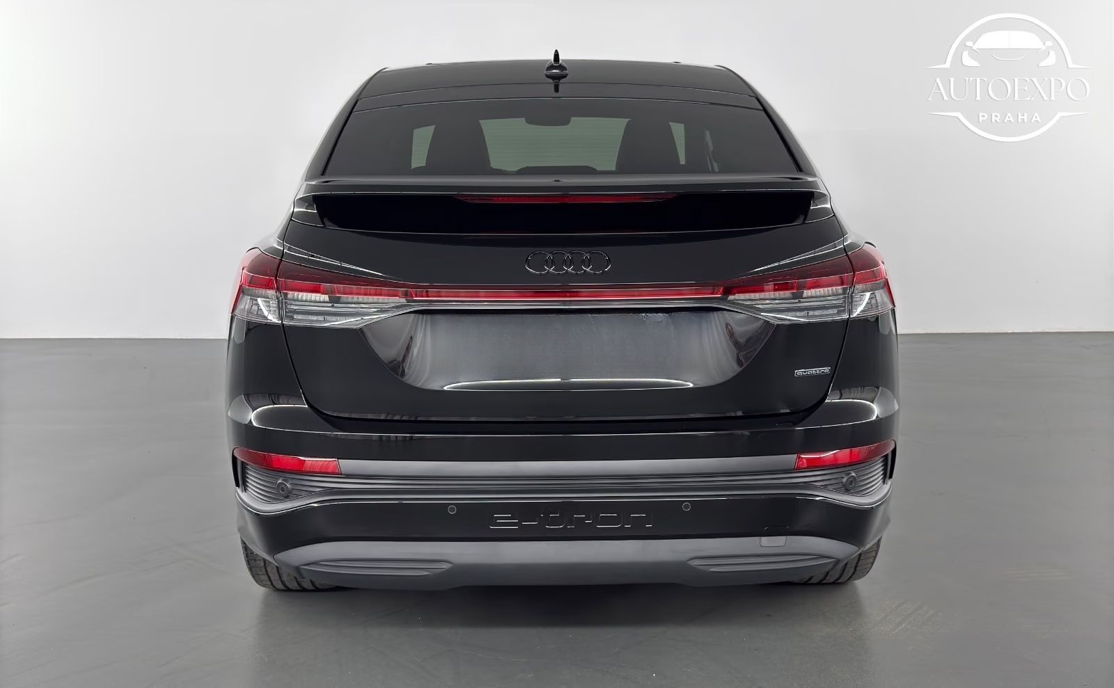 Audi Q4 e-tron, Q4 55 Sportback S-Line * - fotka 6