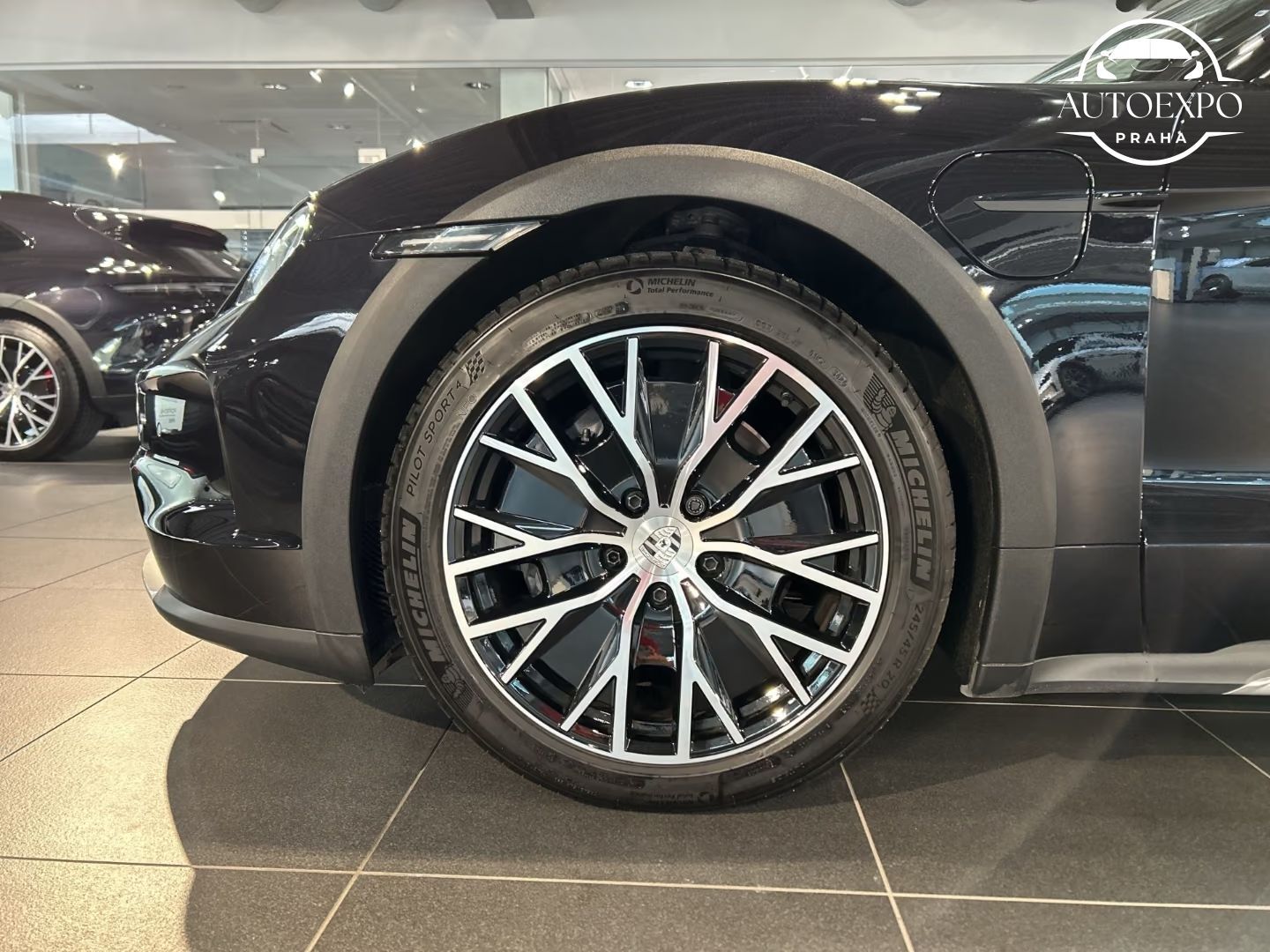 Porsche Taycan, 4 Cross Turismo BOSE 20-Zoll * - fotka 6