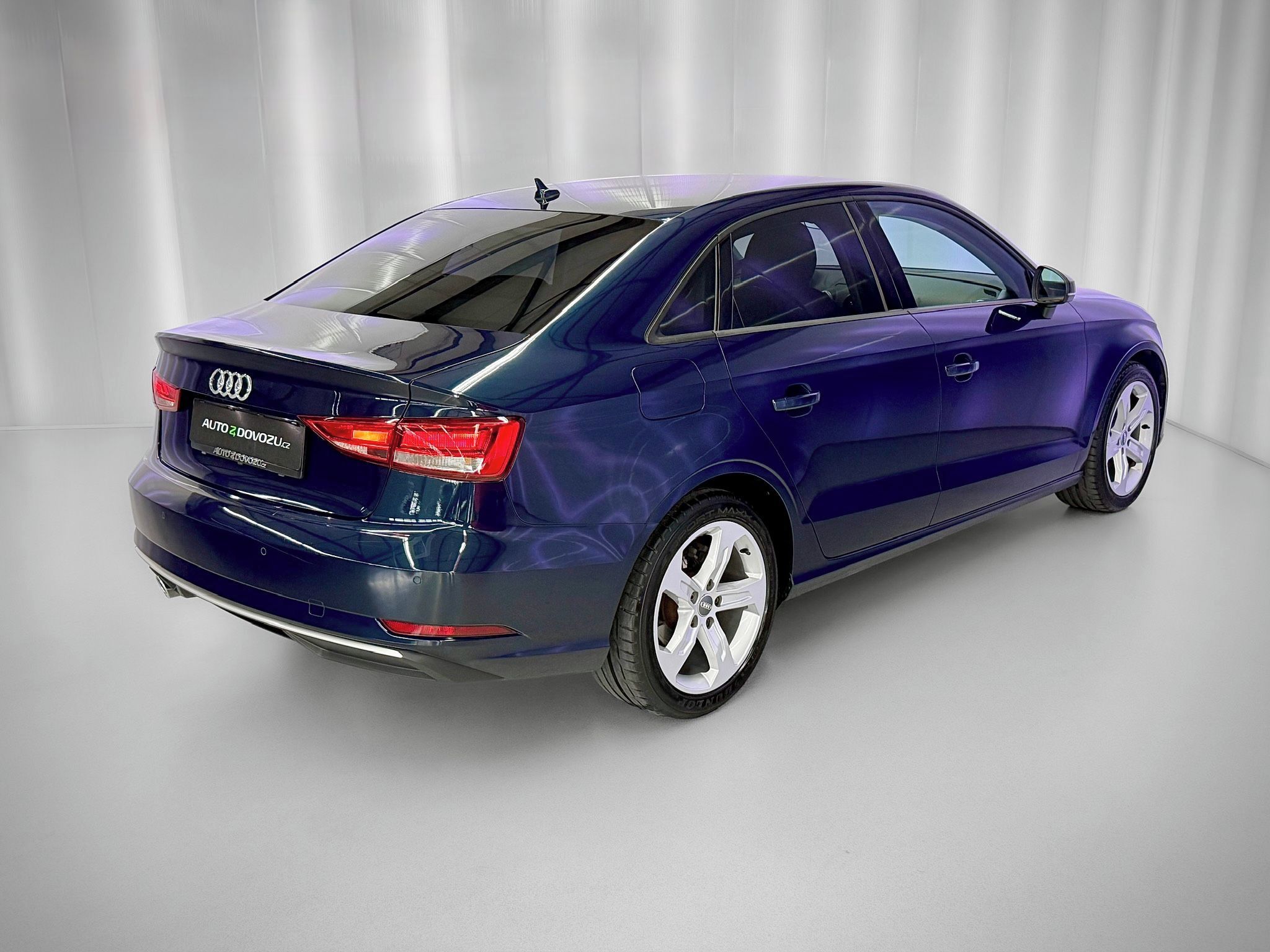 Audi A3, 1.6 TDI LIMOUSINE SPORT - fotka 6