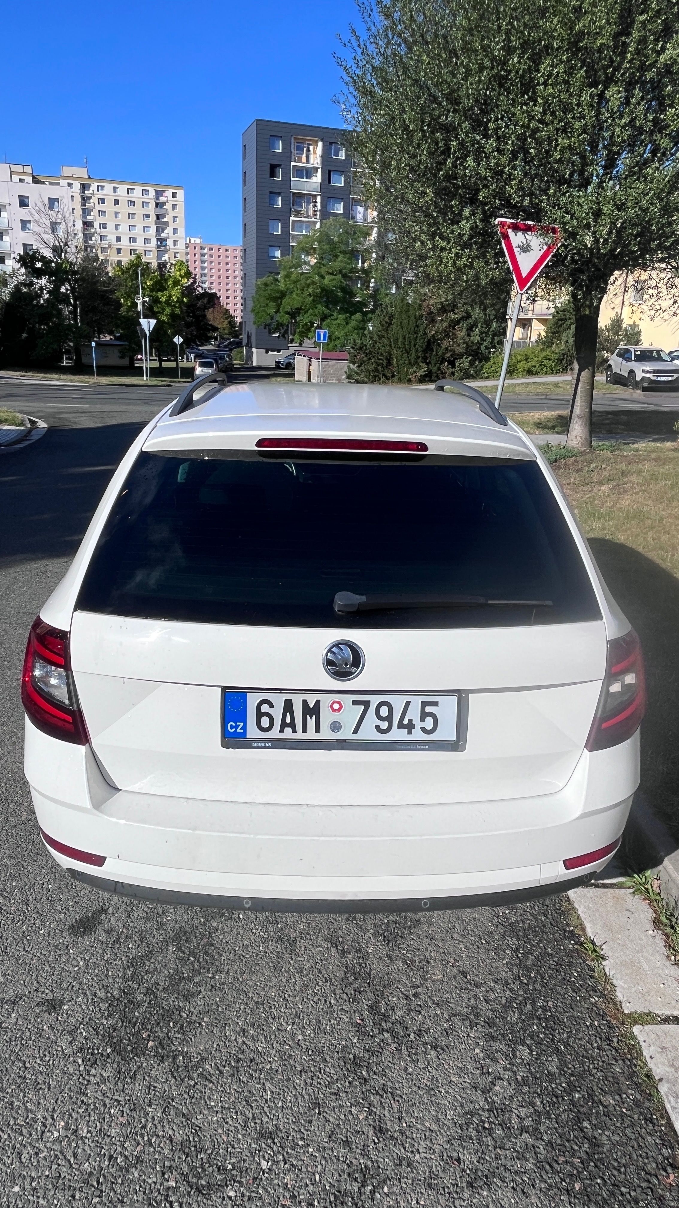 Škoda Octavia - fotka 5