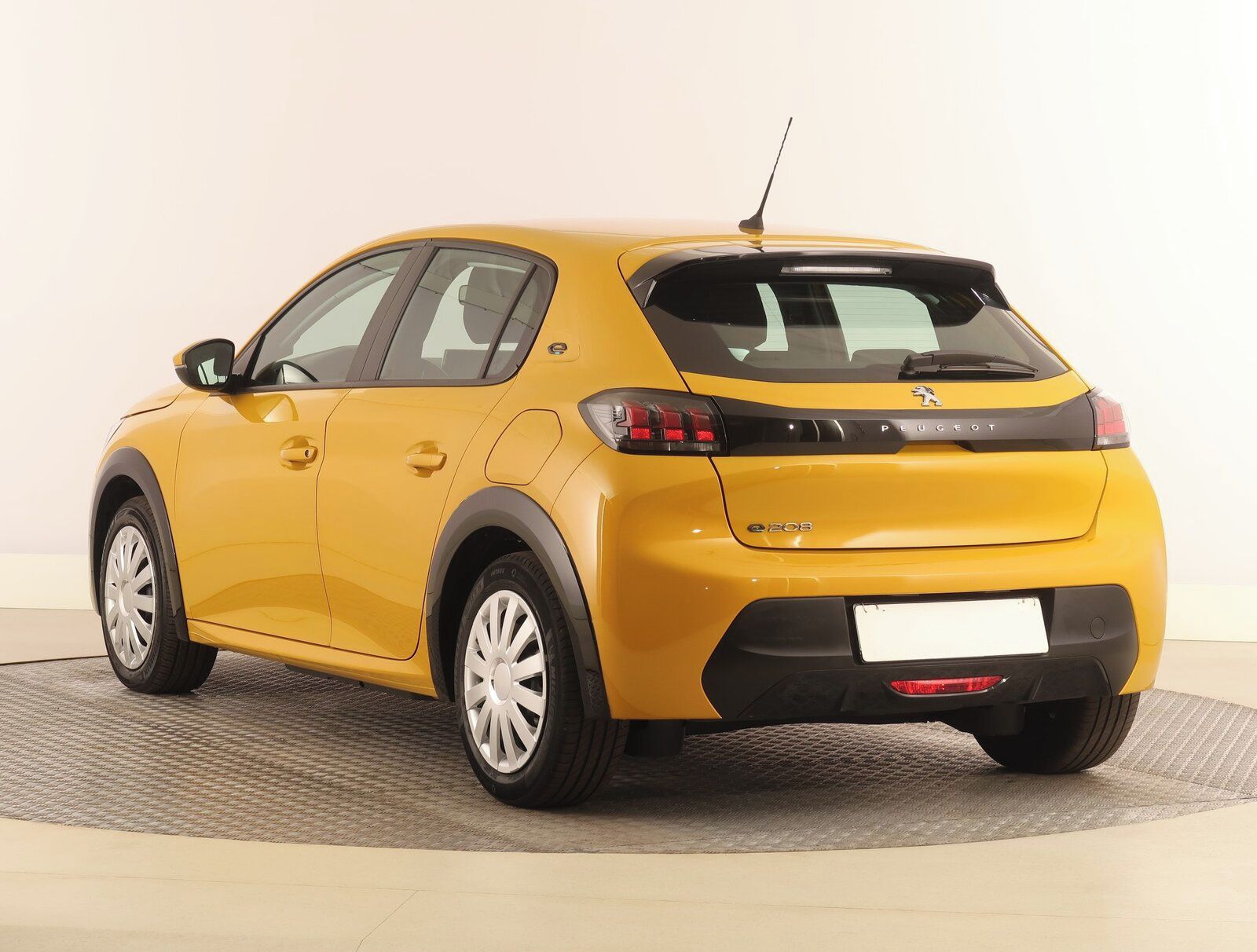Peugeot 208, 50 kWh, SoH 93%, Active - fotka 4