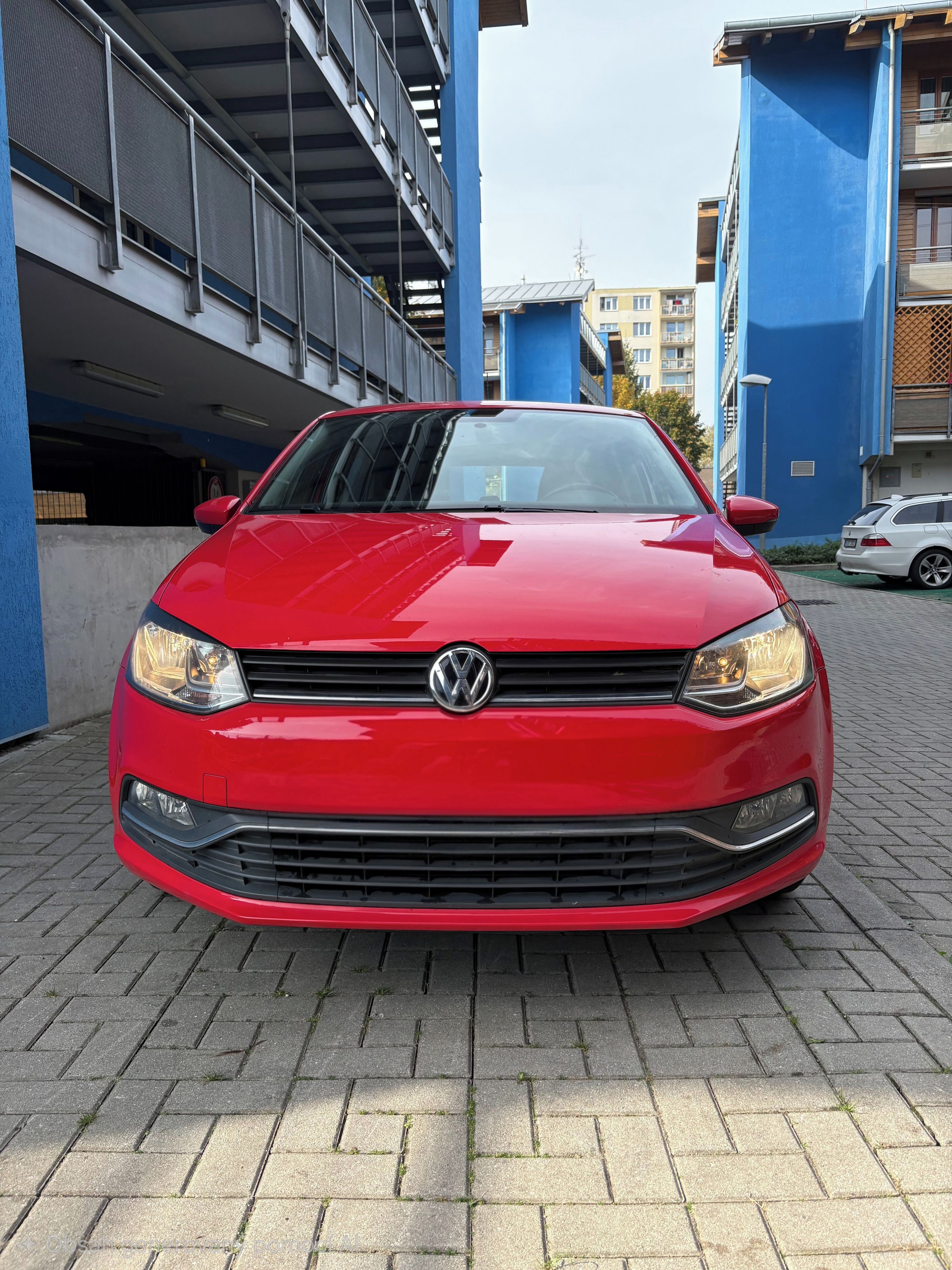 Volkswagen Polo, 1.0, 2.majitel, servisovano - fotka 2