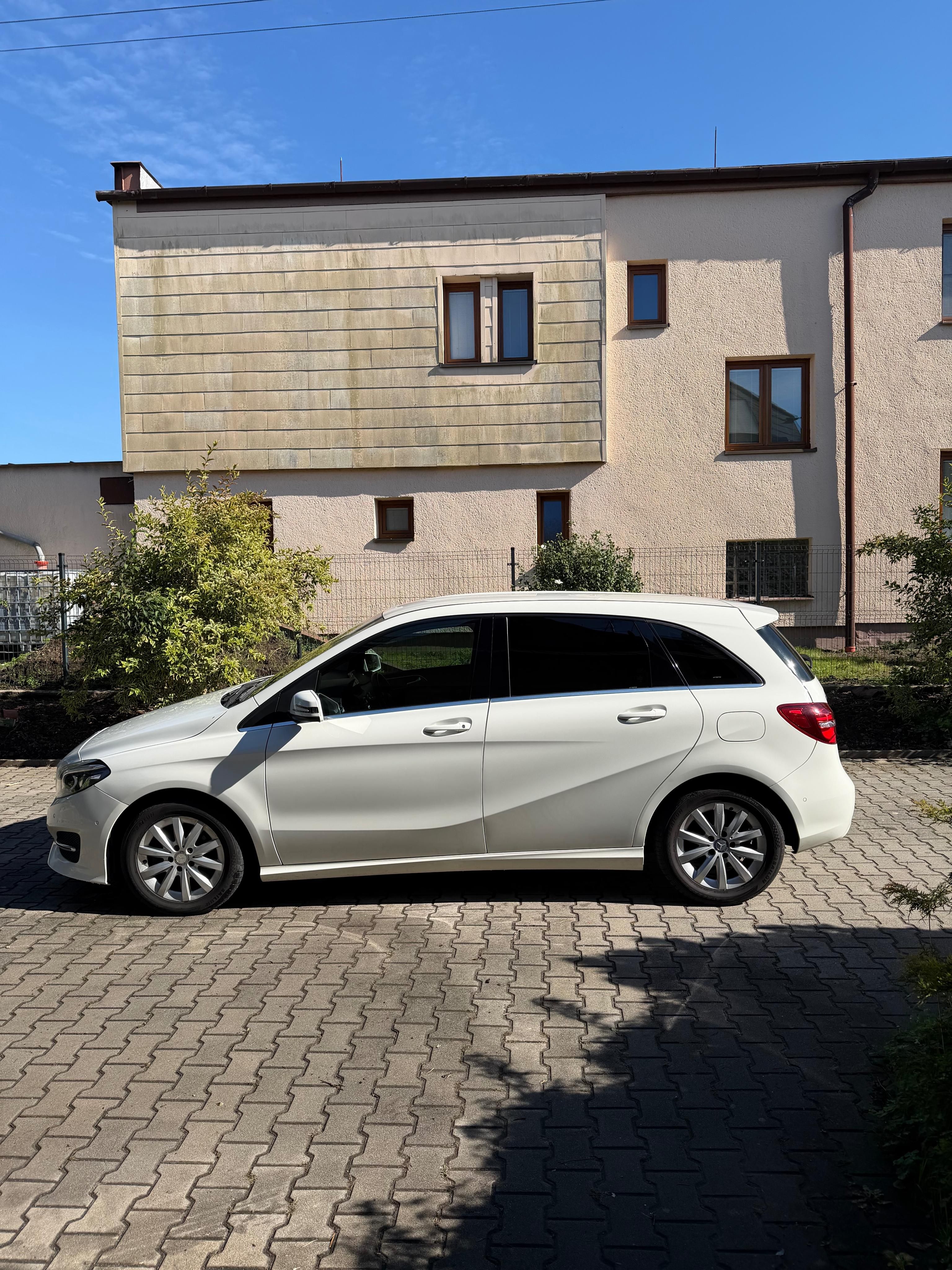 Mercedes-Benz Třídy B, B180 cdi - fotka 4
