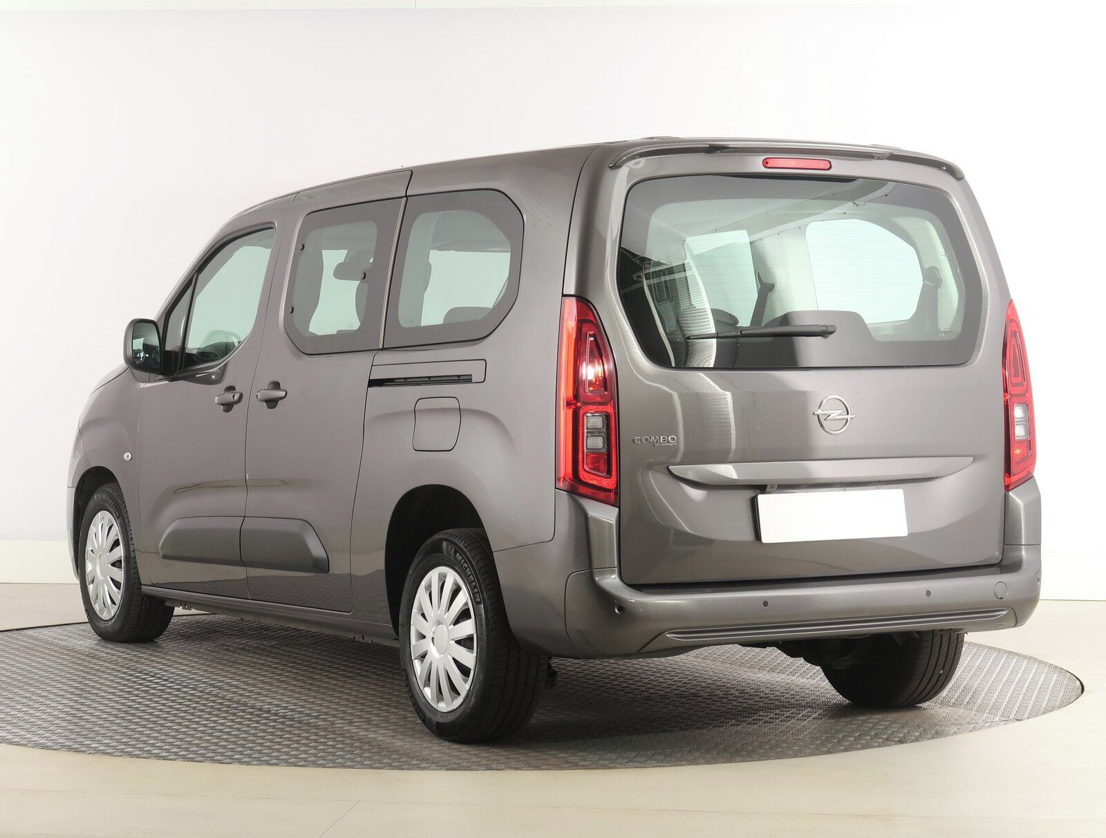 Opel Combo, 1.2 Turbo, Edition, 7Míst - fotka 4