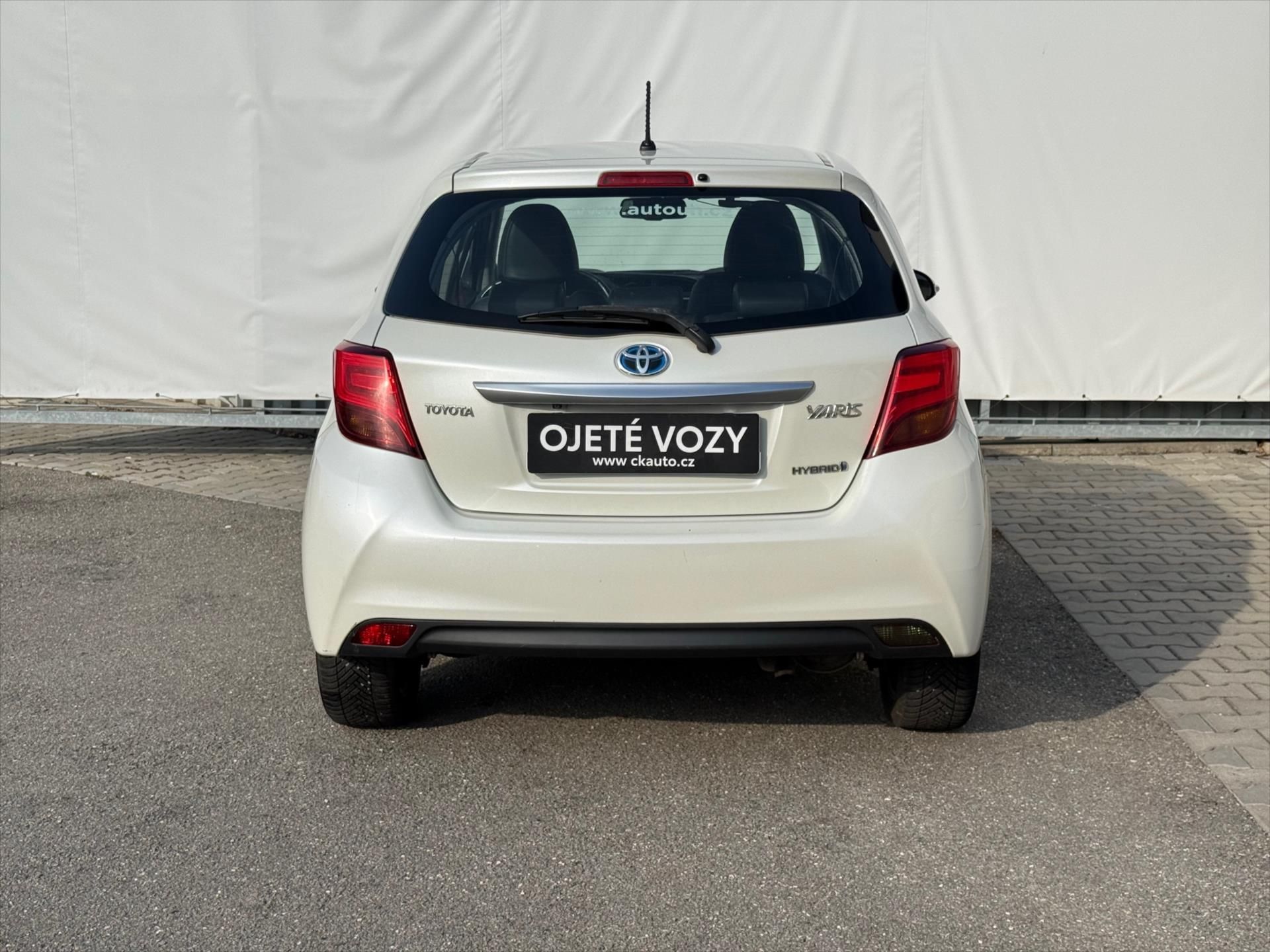 Toyota Yaris, 1,5 Style+Senso - fotka 5