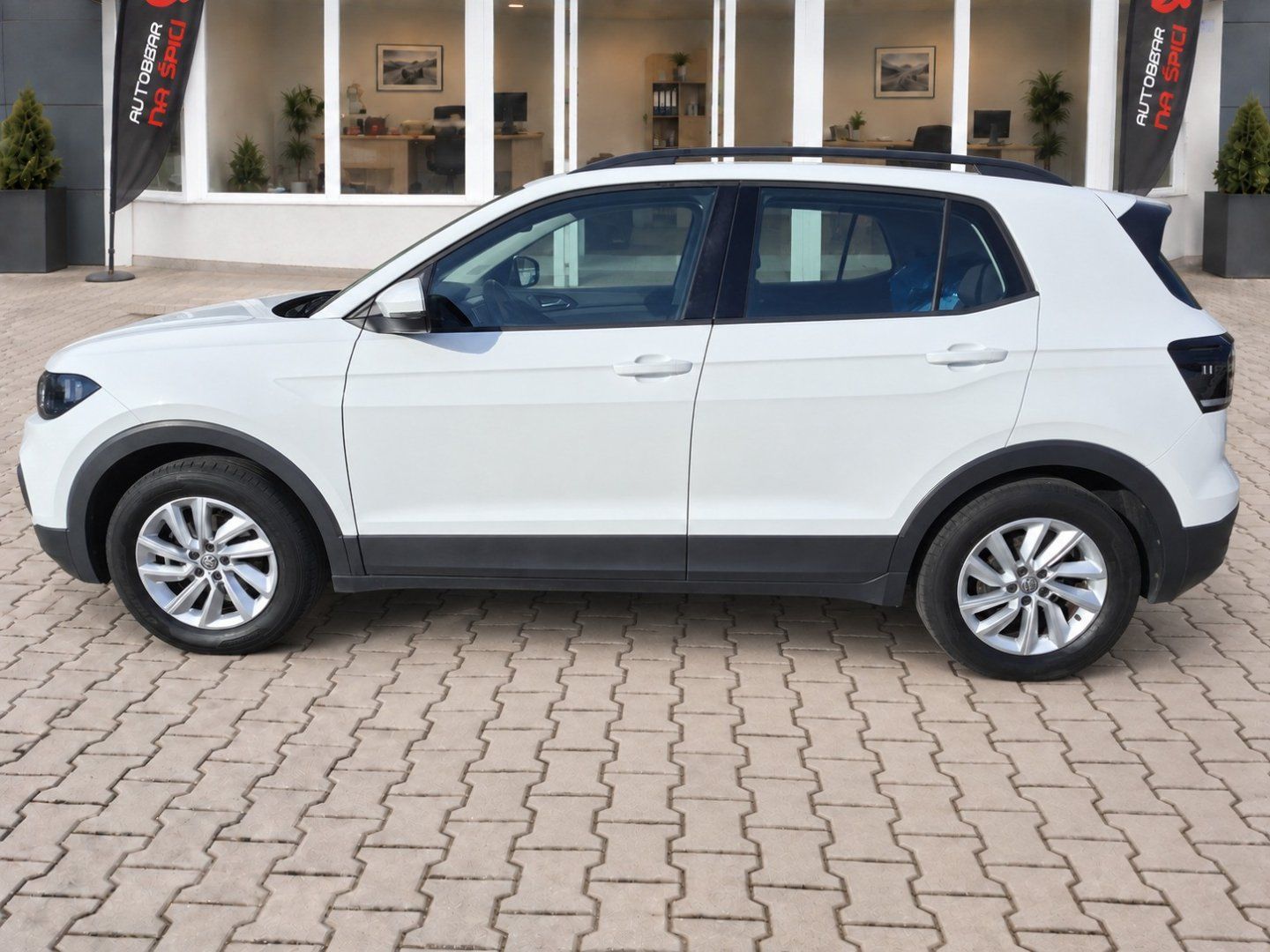 Volkswagen T-Cross, 1.0TSI 70kW MAN -1.MAJITEL - fotka 5