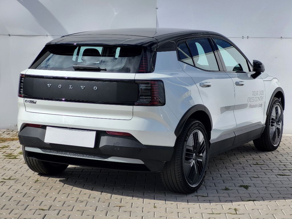 Volvo EX30, CROSS COUNTRY PLUS P8 AWD Elec - fotka 5