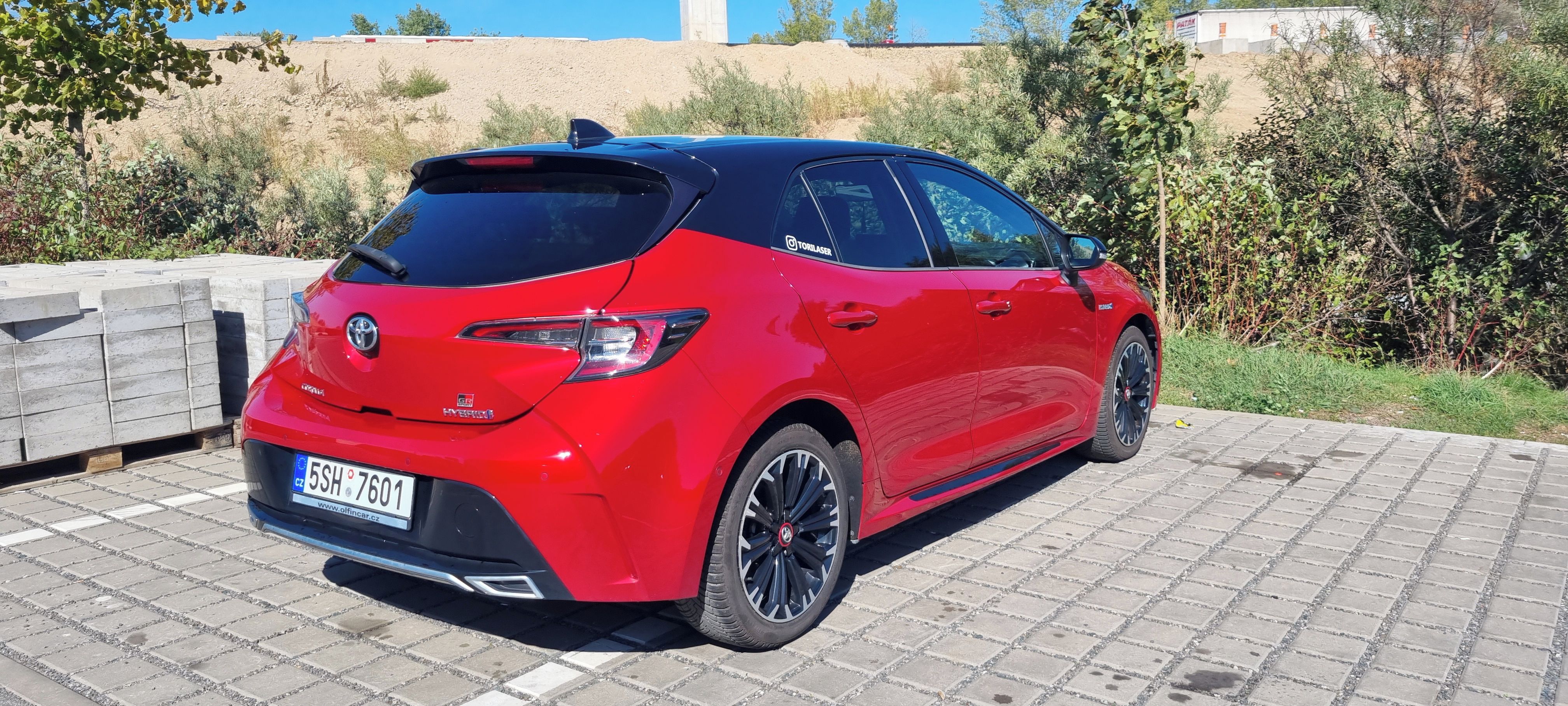 Toyota Corolla, 1.8 hybrid Gr Sport - fotka 4