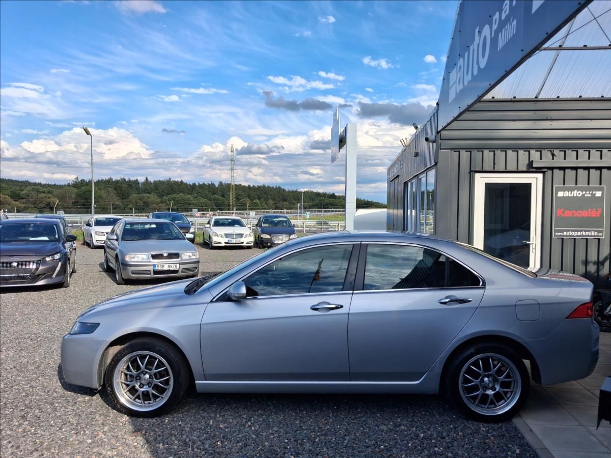 Honda Accord, 2,0 114kw - fotka 4