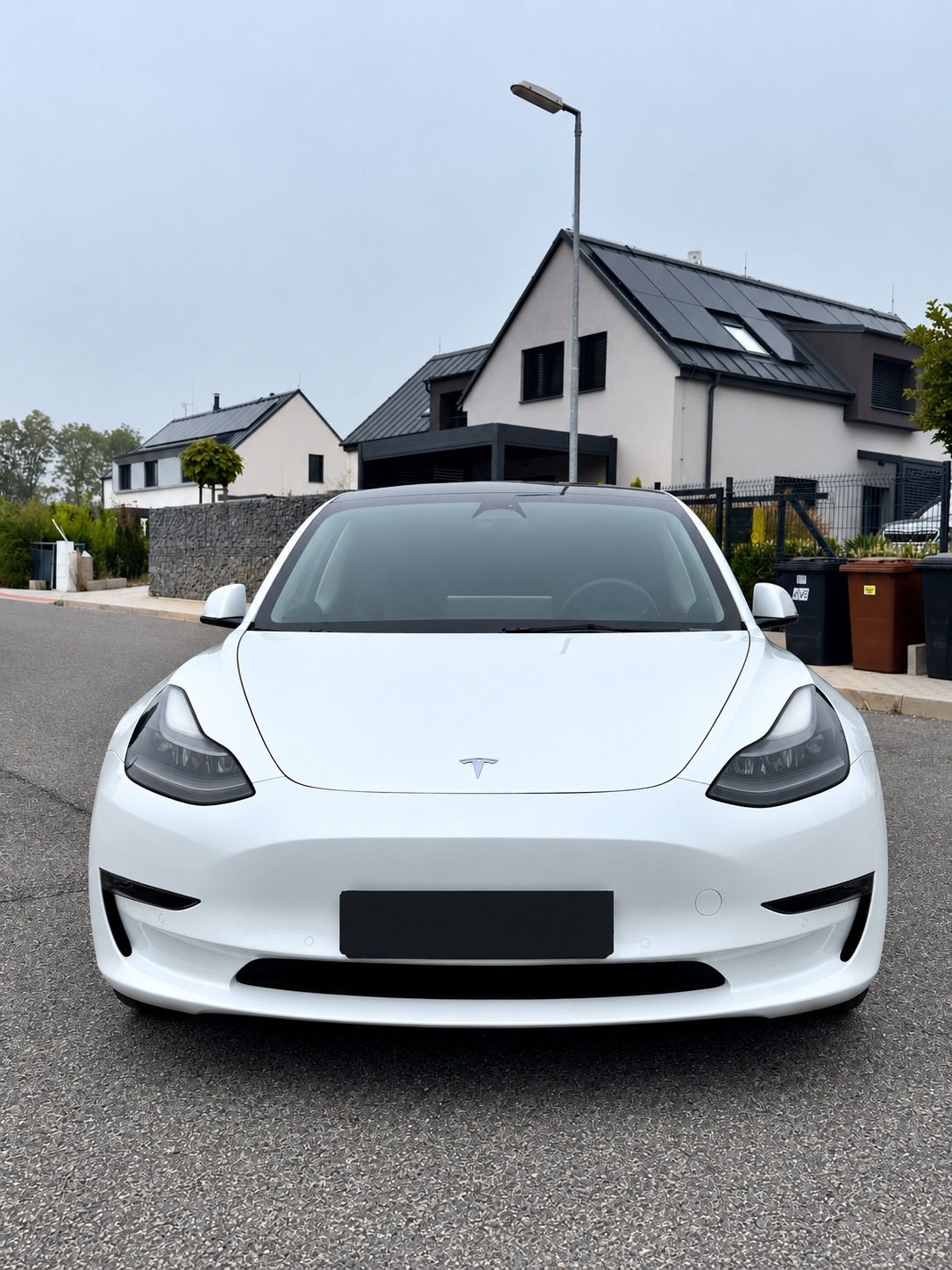 Tesla Model 3, Long Range AWD • - fotka 2