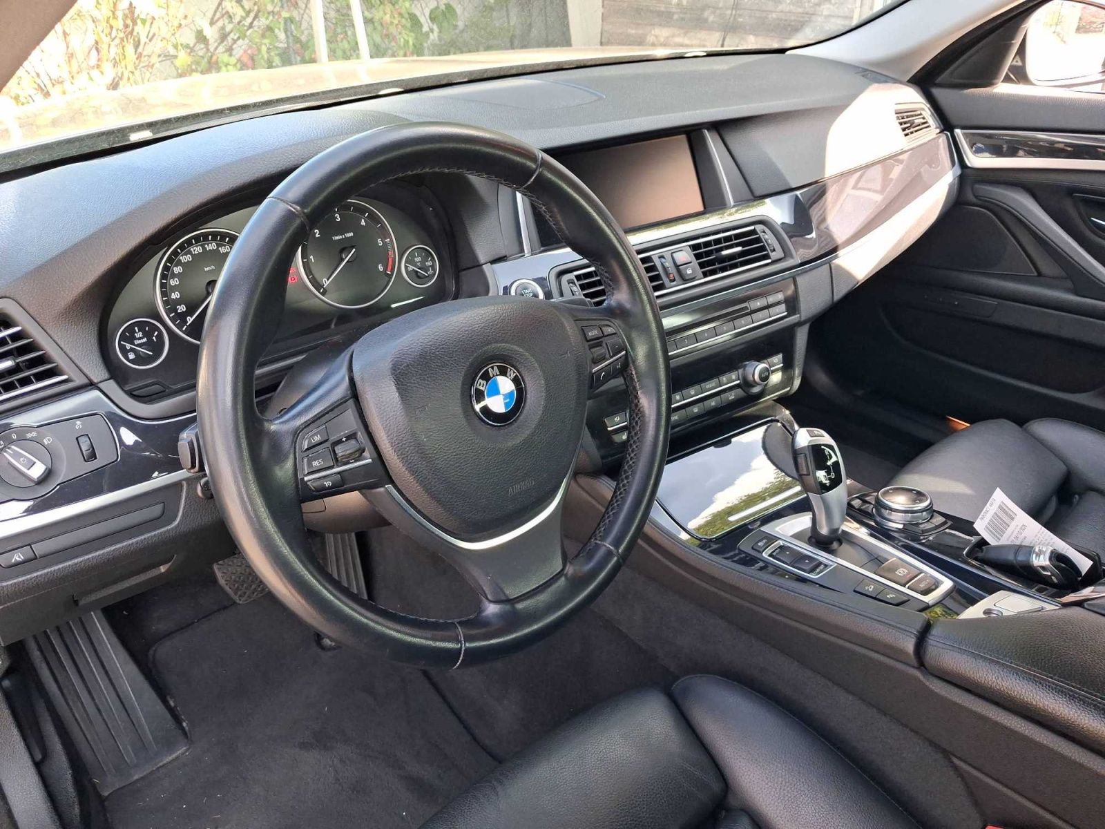 BMW Řada 5, 520d xDrive, 4X4, Automat, ČR - fotka 3