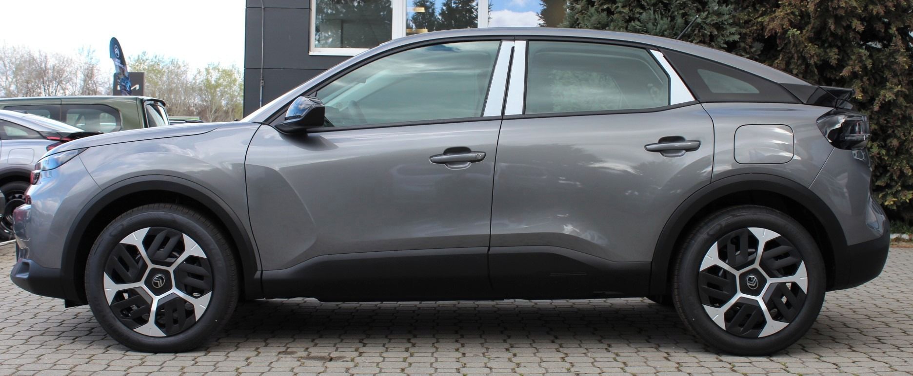 Citroën C4, PLUS Hybrid 145k Automatic - fotka 3