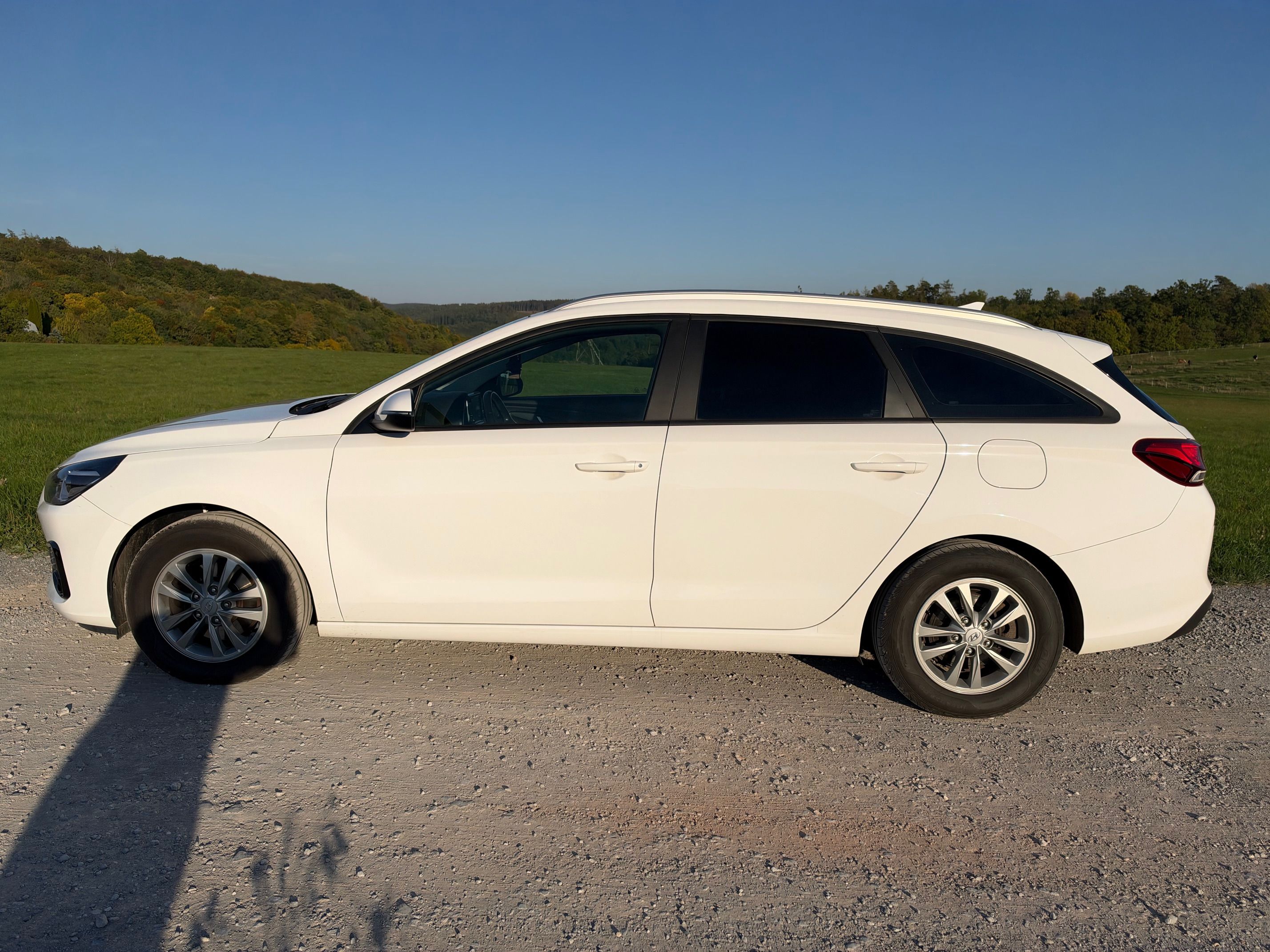 Hyundai i30, 1.6CRDi 85kW COMFORT KAMERA ČR - fotka 5