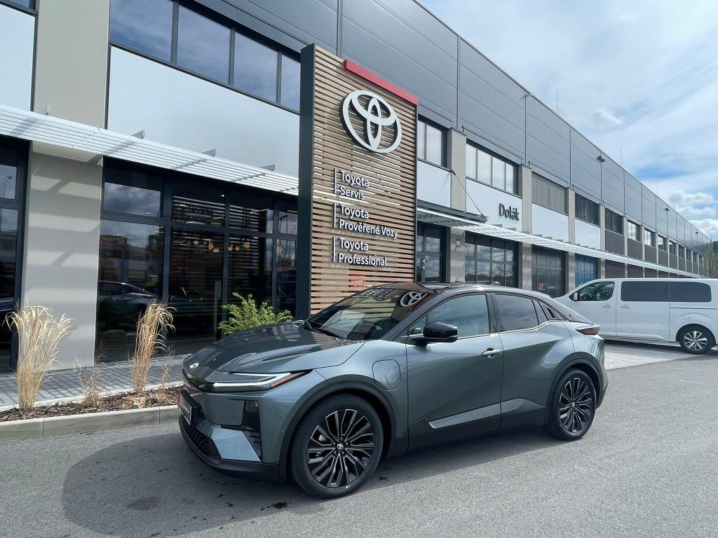 Toyota C-HR, AWD 343HP AT ExecutiveVIPLight