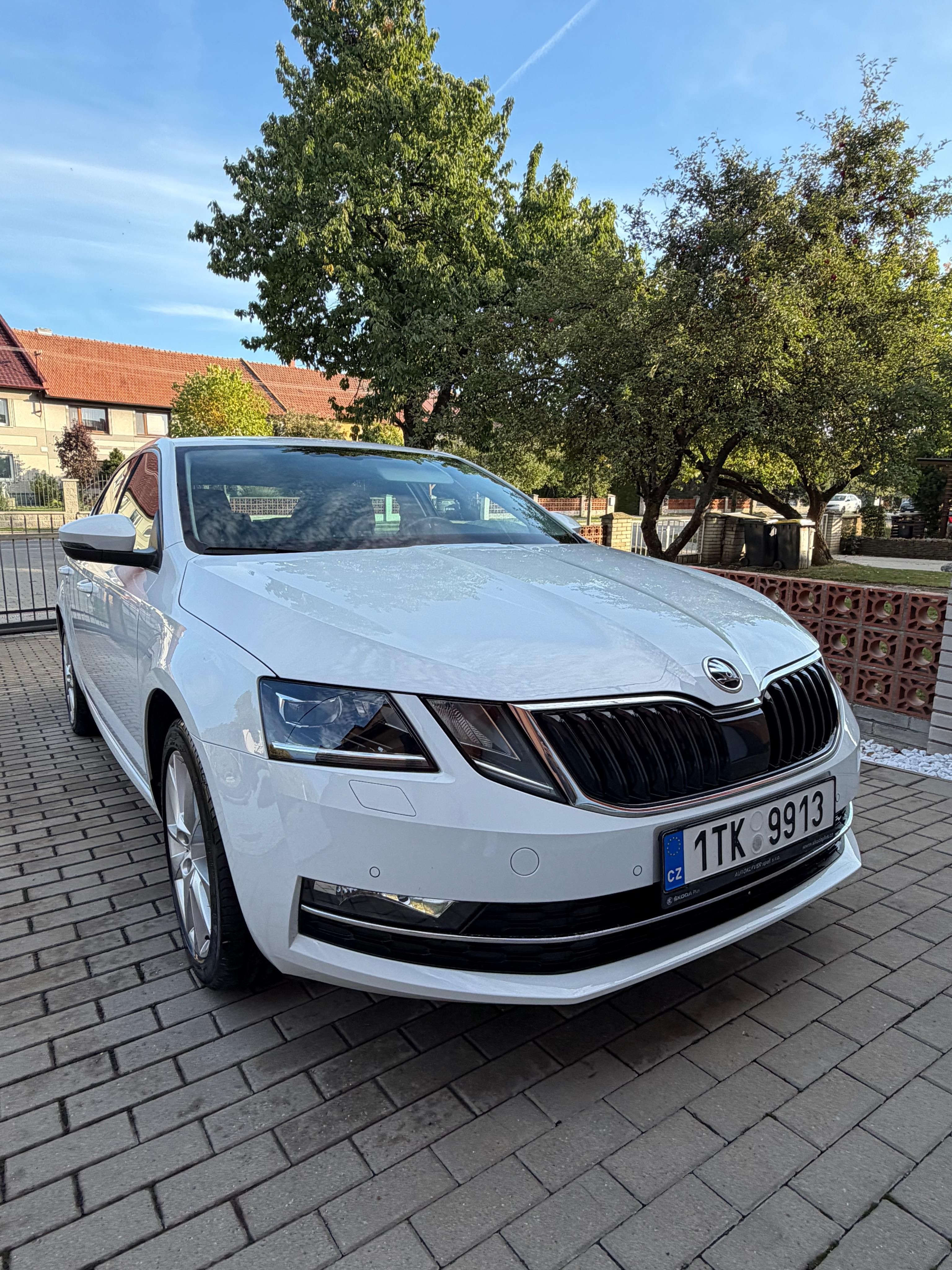 Škoda Octavia, Škoda Octavia 3 2.0TDI DPH - fotka 5