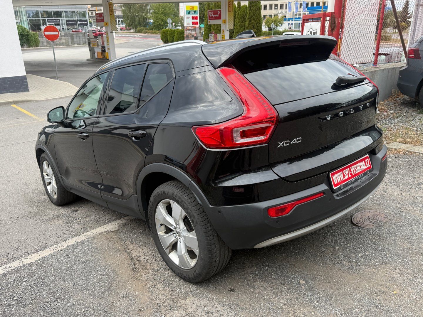 Volvo XC40, D4 Momentum - fotka 6