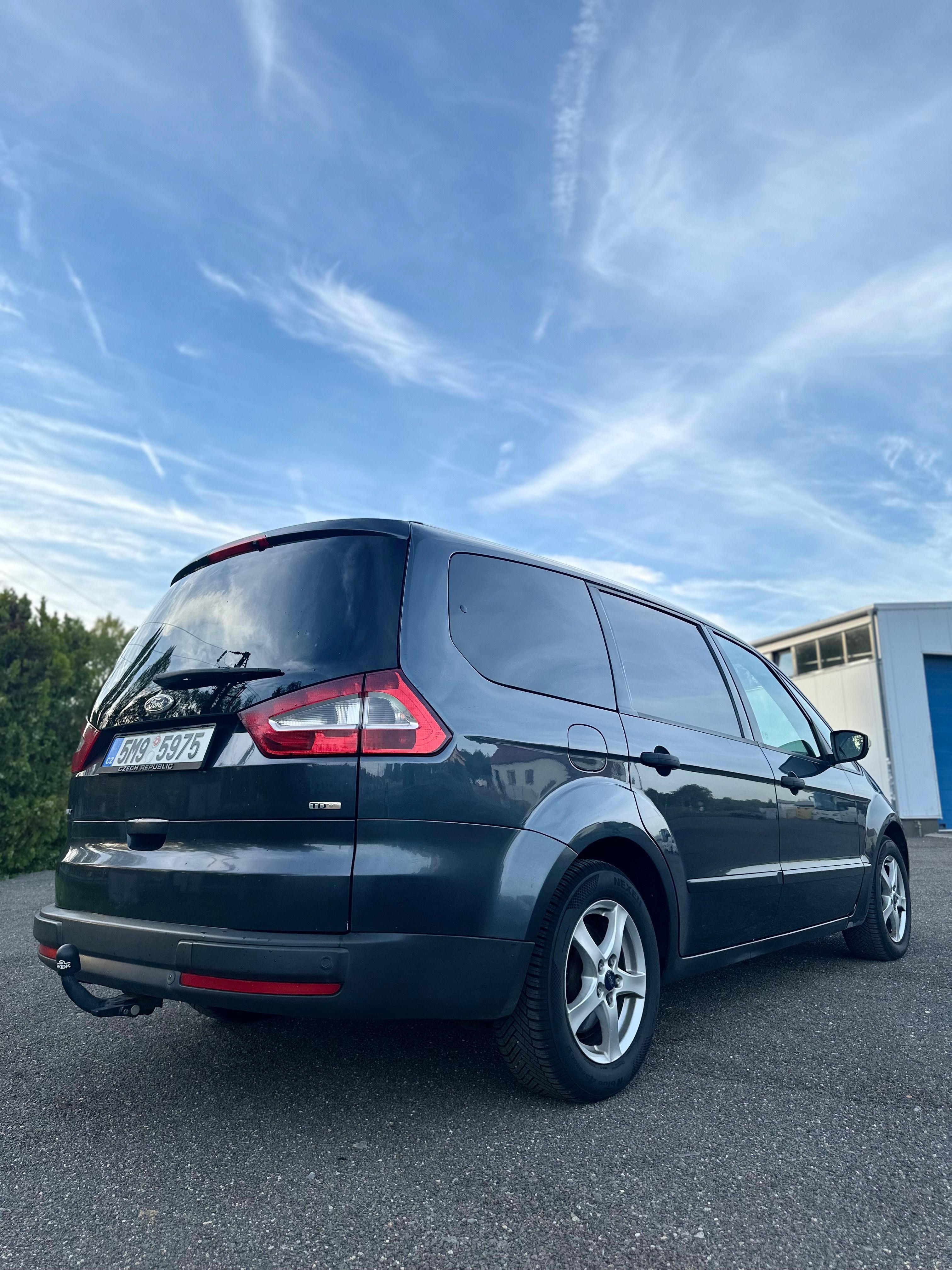 Ford Galaxy, 2.0 TDCi - fotka 5