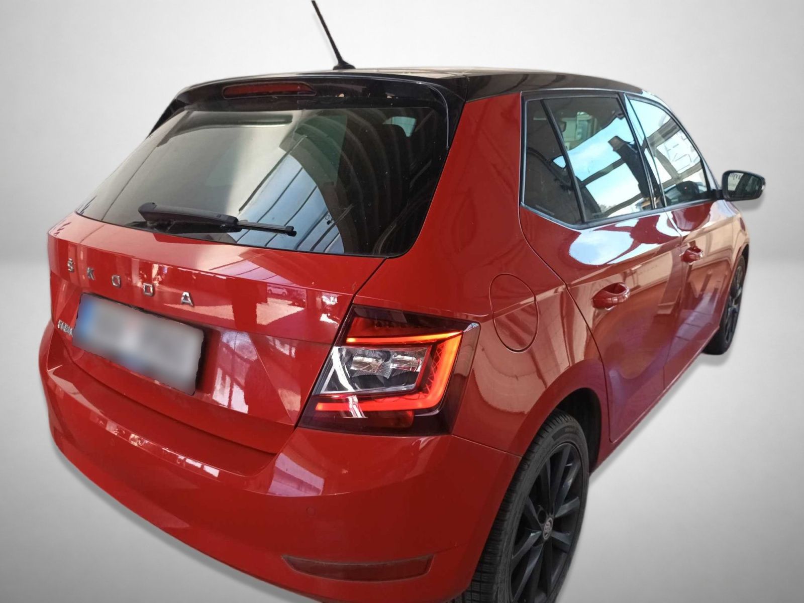 Škoda Fabia, 1.0 TSI, Automat - fotka 2