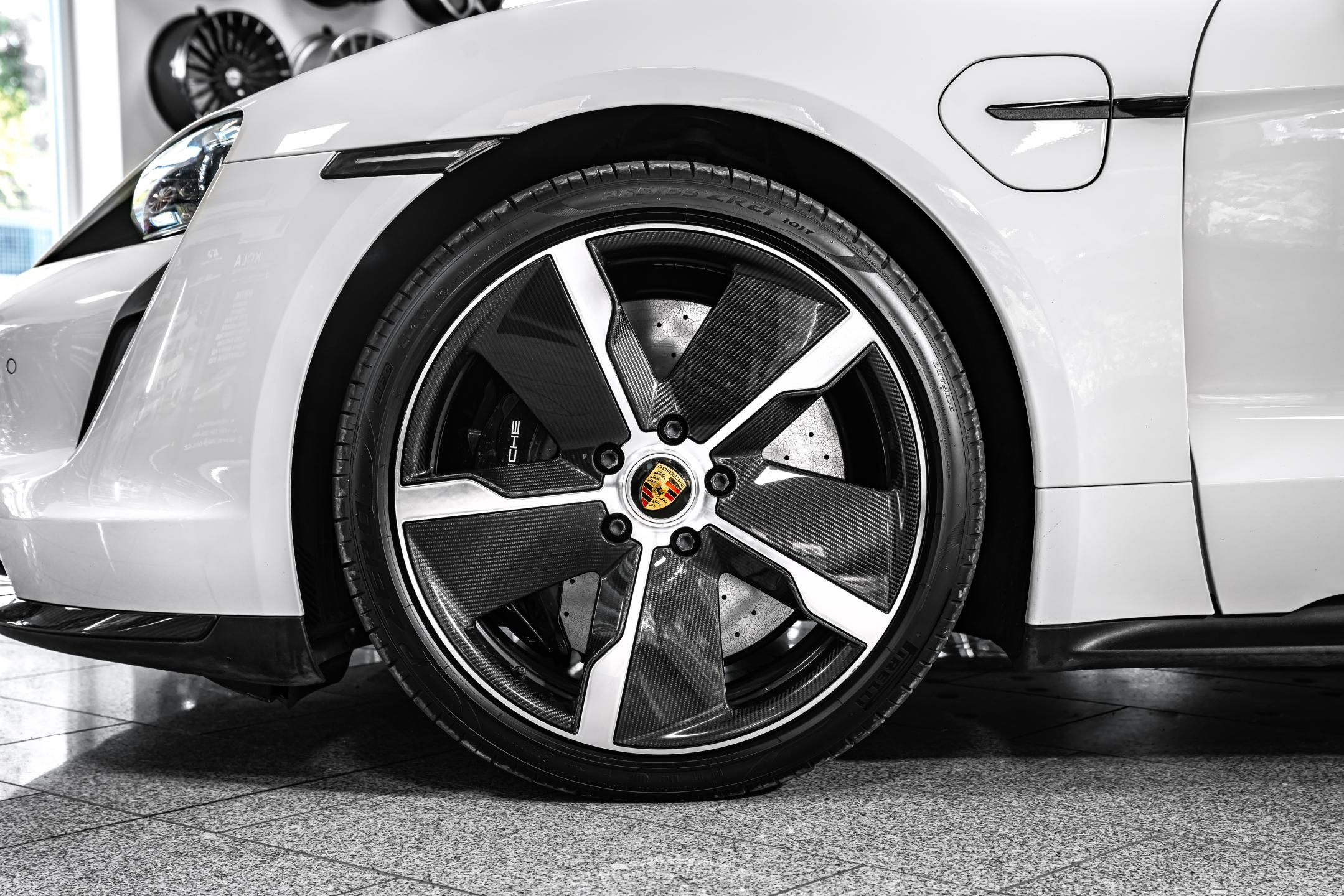 Porsche Taycan, Turbo S PCCB/PDCC/PDLS+/PTV/BU - fotka 6