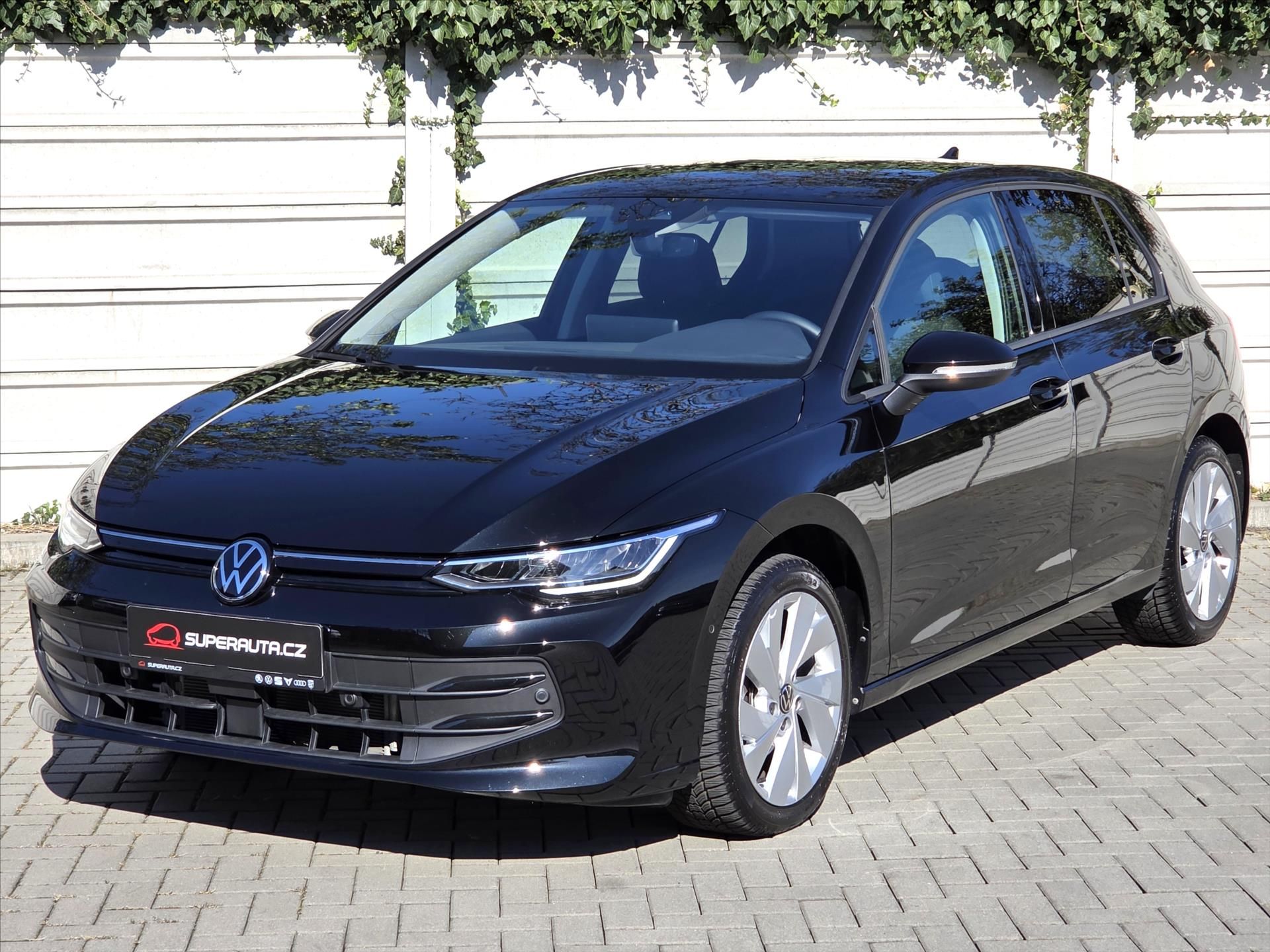 Volkswagen Golf, 1,5 eTSi 110kW DSG Tov.záruka - fotka 3