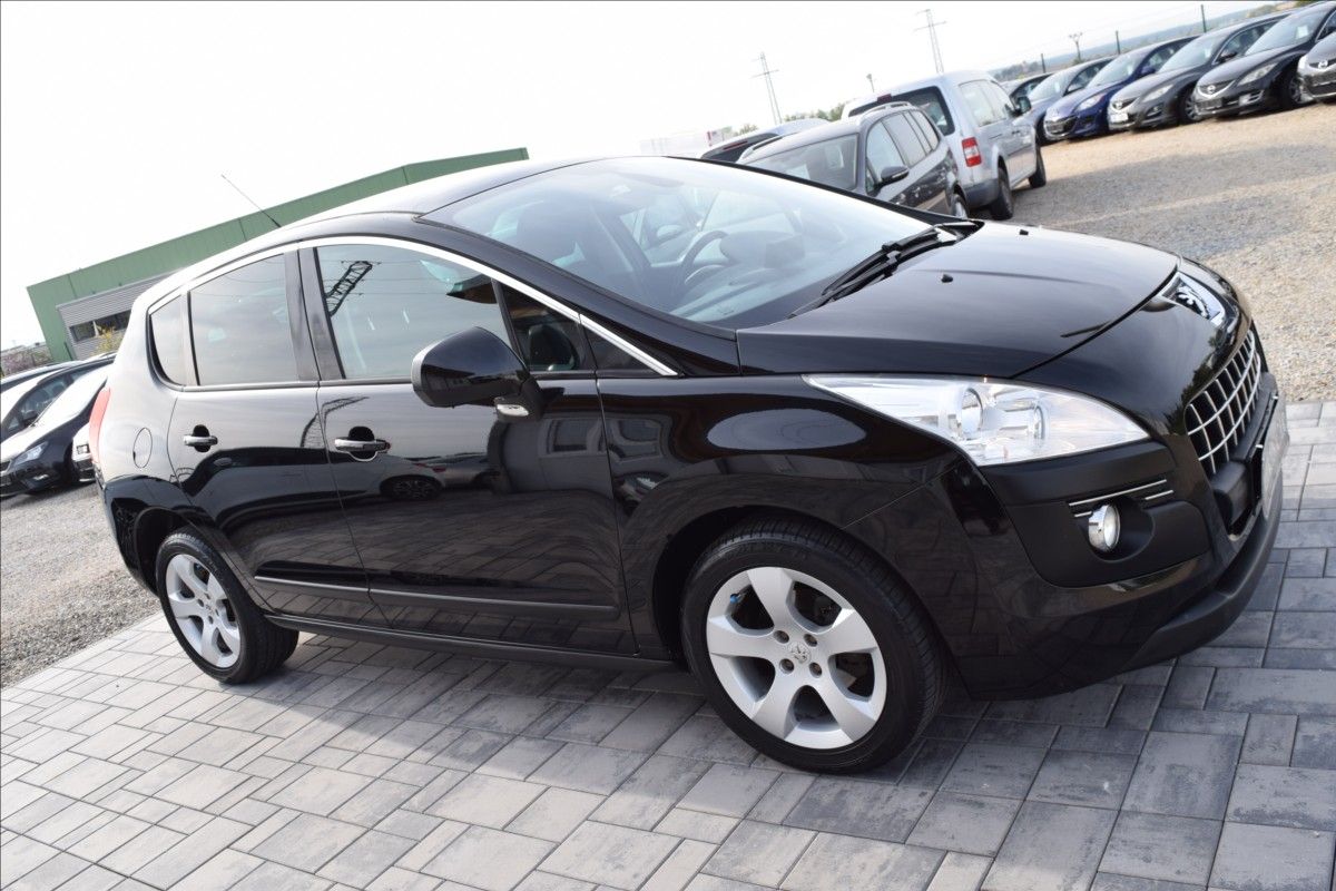 Peugeot 3008, 1,6 i 88KW ALU NAVI PANORAMA - fotka 4