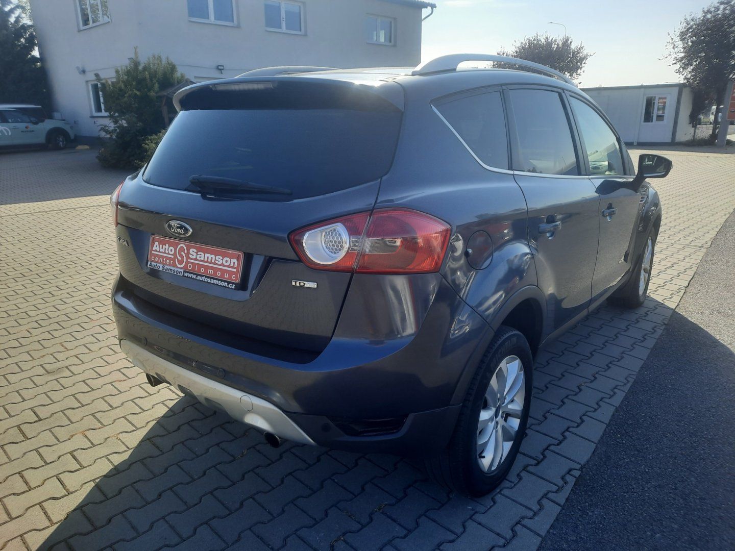 Ford Kuga, 2,0 TDCi* 4x4* VÝHŘEV* KLIMA * - fotka 6