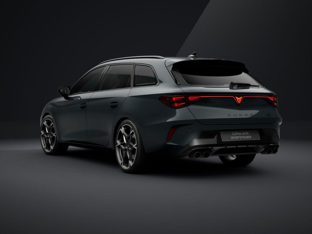 Cupra Leon, 2.0TSI 245kW DSG 4WD - fotka 3