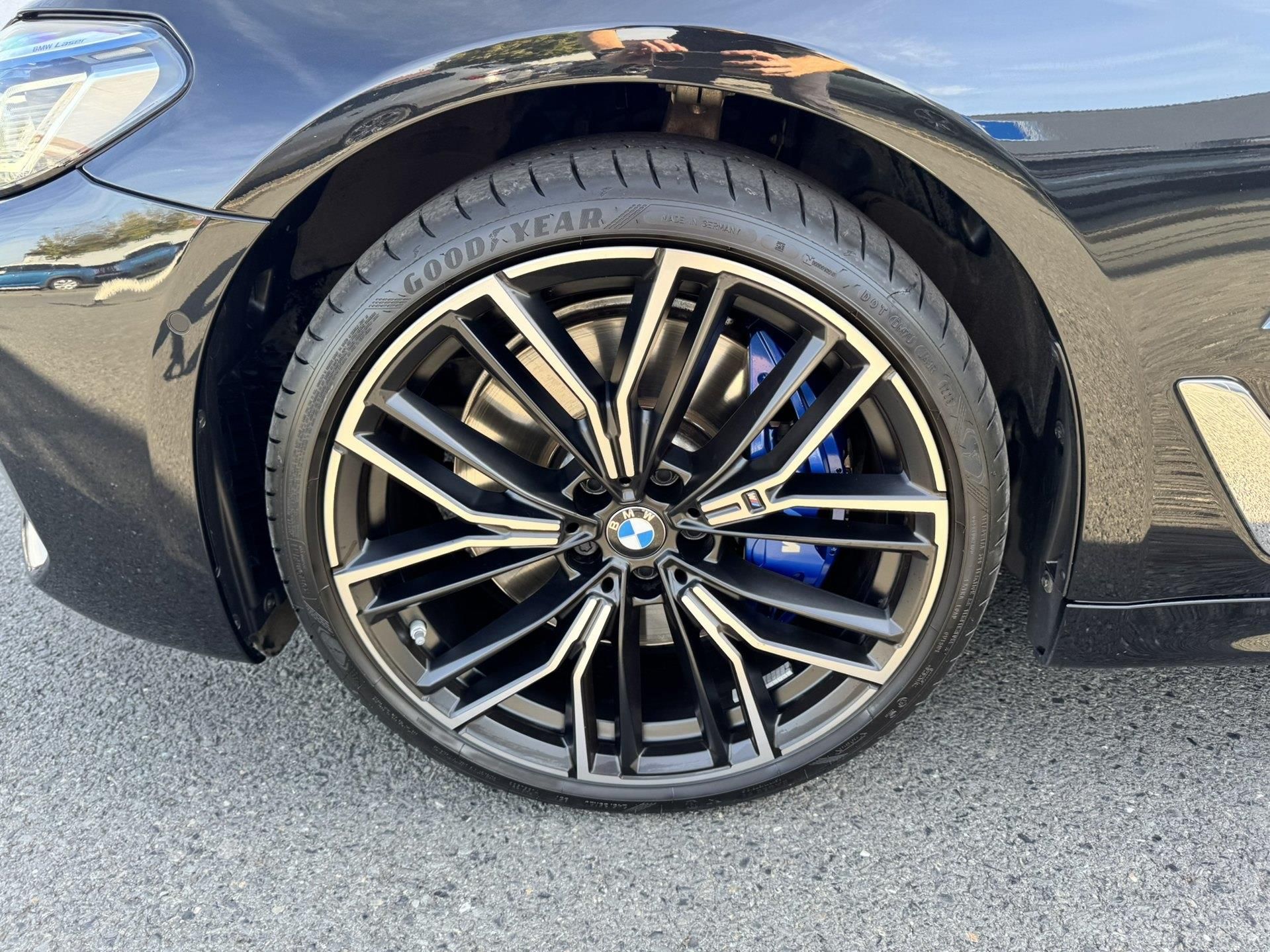 BMW Řada 5, 540i xDrive Touring Mpaket - fotka 4