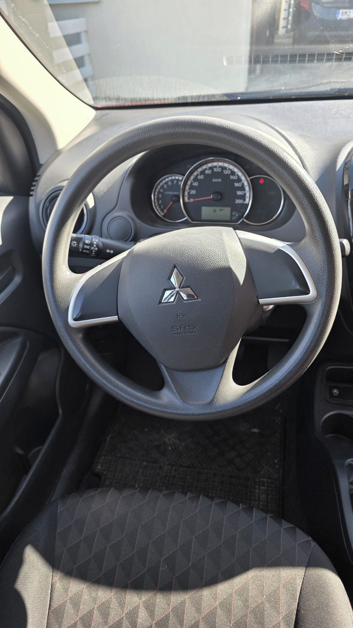 Mitsubishi Space Star - fotka 6