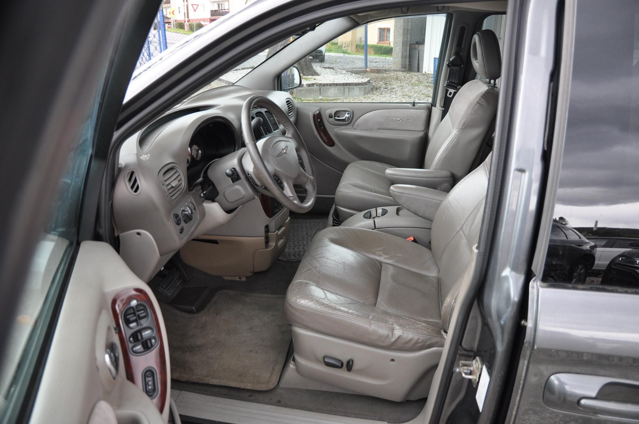 Chrysler Grand Voyager, 3.3i 128kW Automat LIMITED - fotka 6