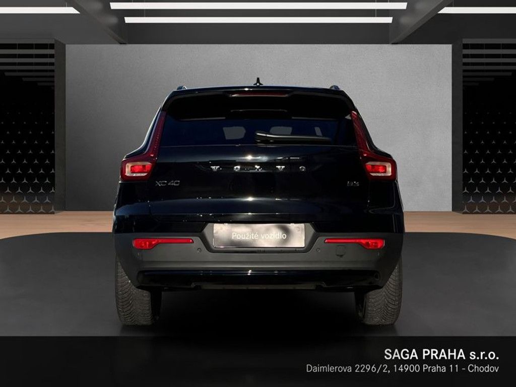 Volvo XC40, B4 Core DCT - fotka 5