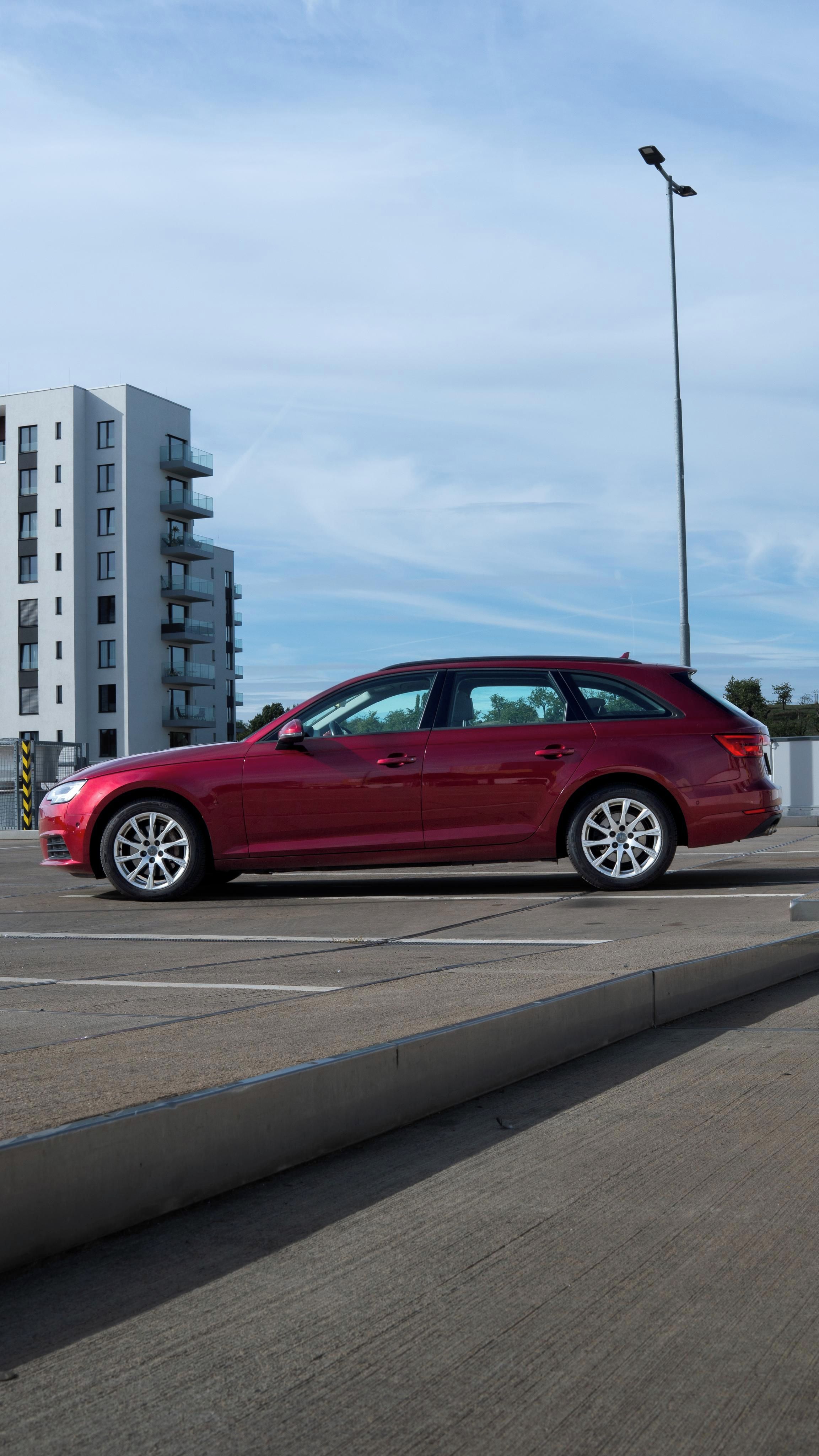Audi A4 Avant, AUDI A4 AVANT 1.9 TDI Stav9/10 - fotka 6