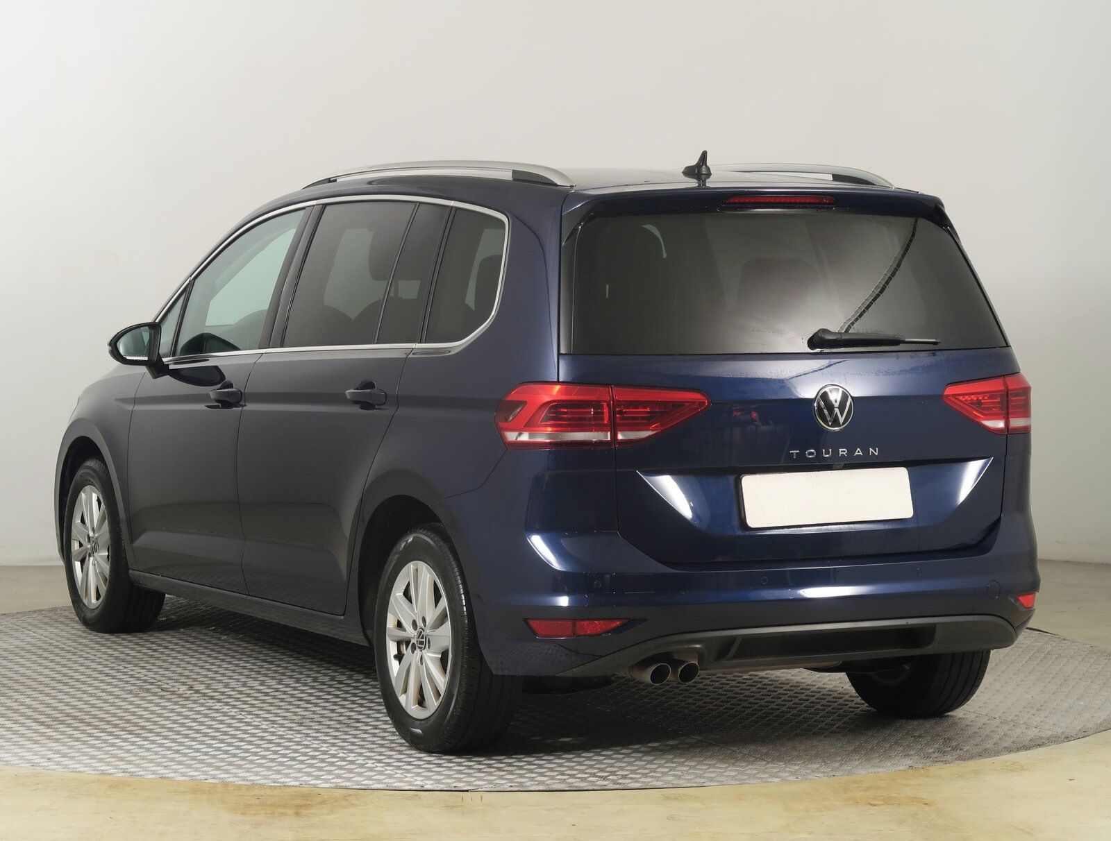 Volkswagen Touran, 2.0 TDI, Automat, ČR,1.maj - fotka 4