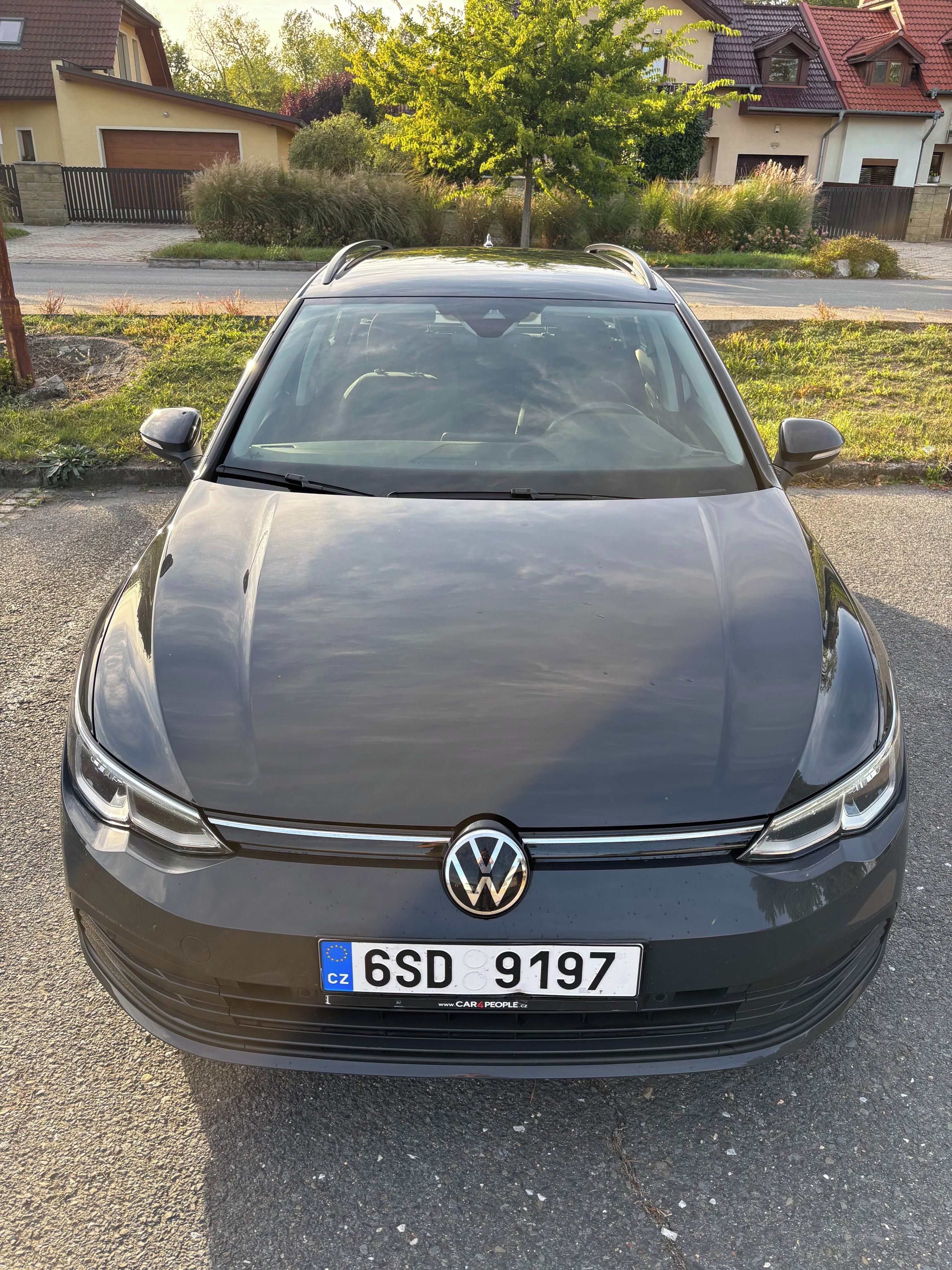 Volkswagen Golf, 1,5 TSI NEBOURANÝ NELAKOVANÝ - fotka 3