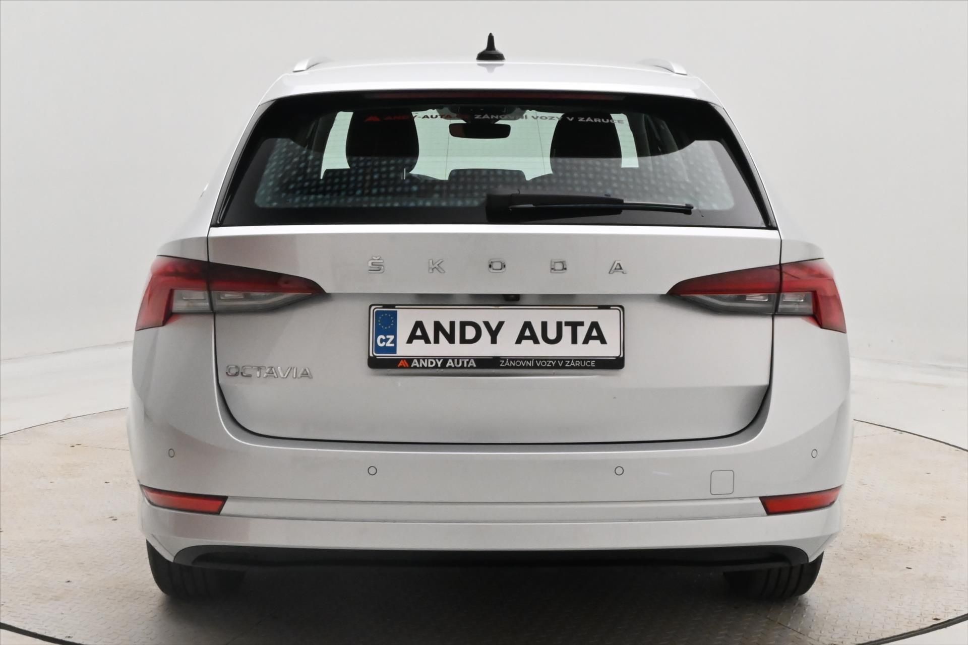Škoda Octavia, 2,0 TDI 110kW DSG Style Záruka - fotka 6