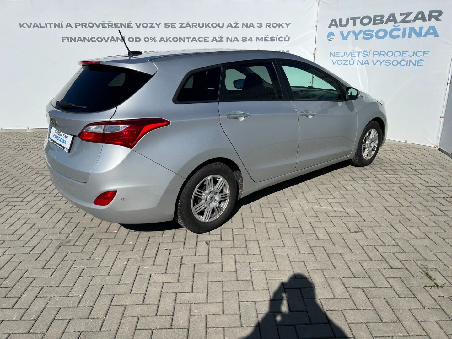 Hyundai i30, 1.6CRDi 81kW! NAVI! PDC! - fotka 4