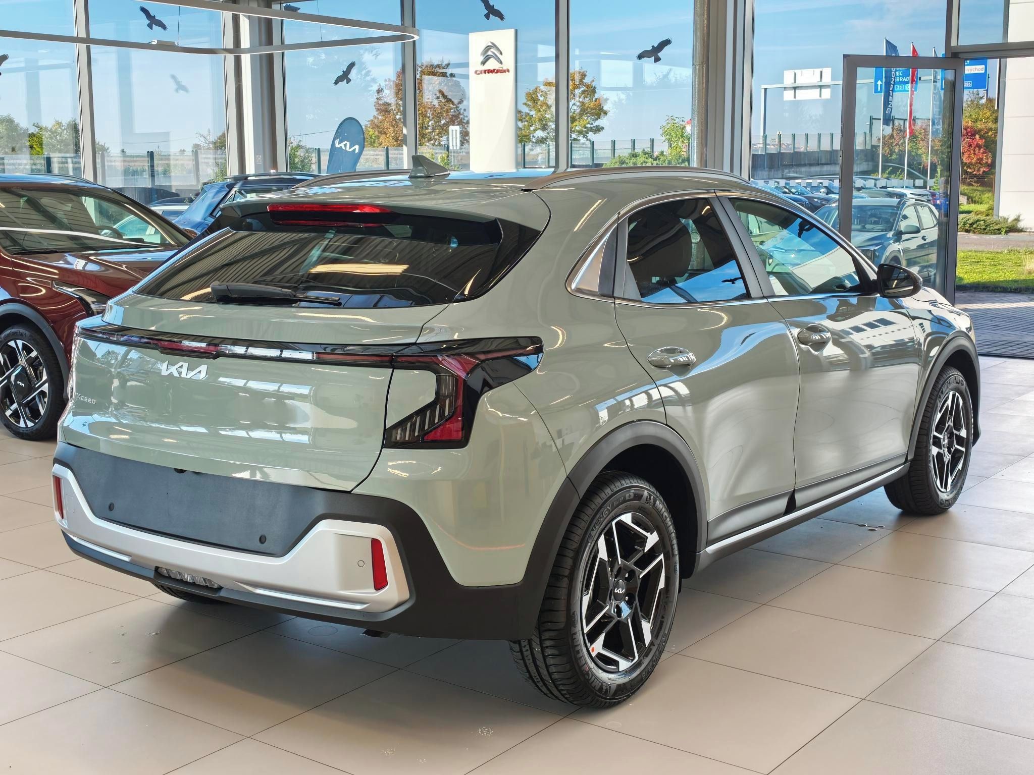 Kia XCee´d, 1,0 TGDi Exclusive 85kW - fotka 6