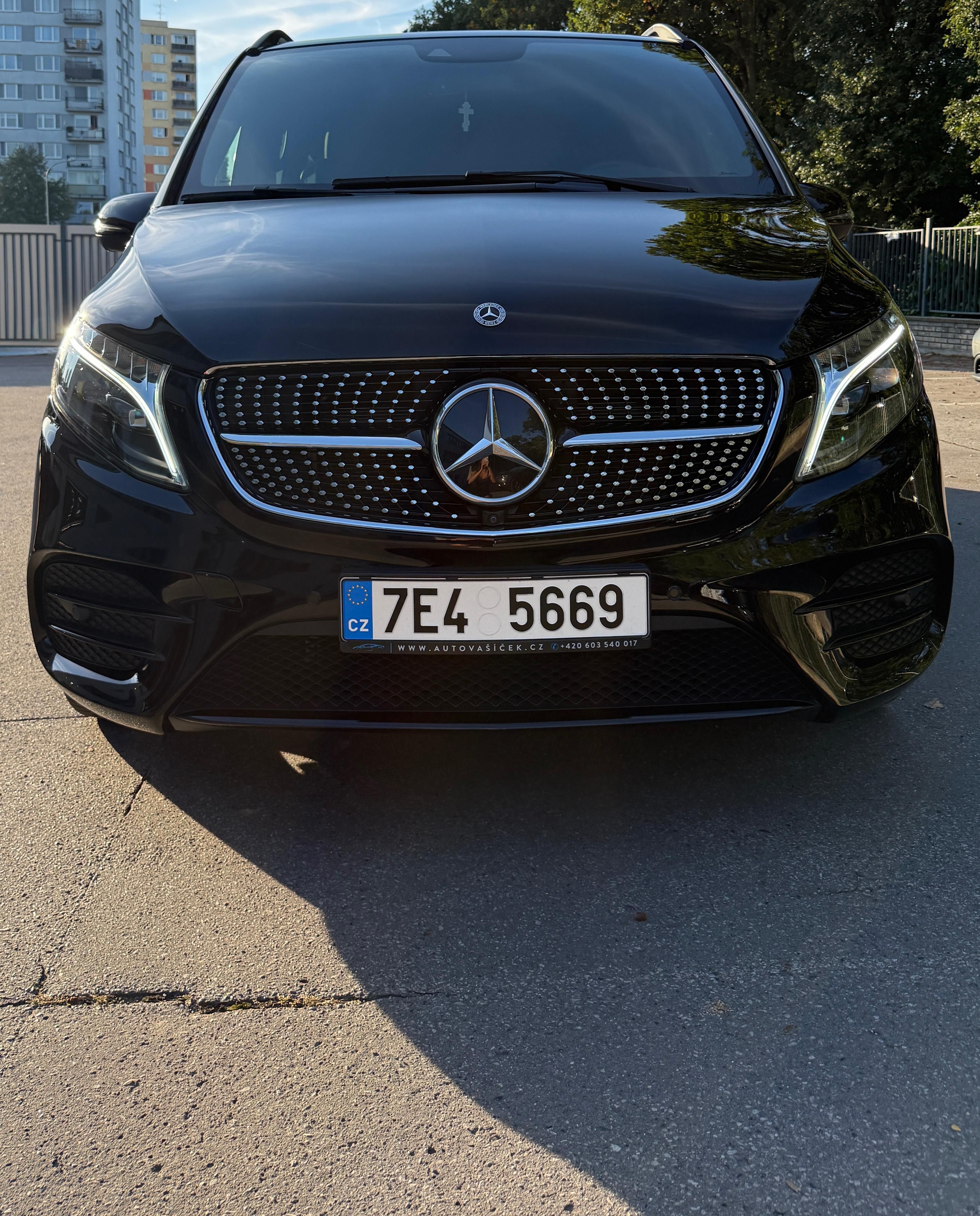 Mercedes-Benz Třídy V, 2.2 TDI - fotka 3
