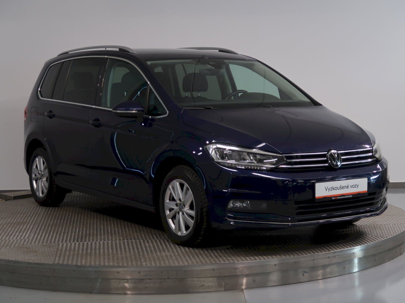 Volkswagen Touran, HIGHLINE 2.0TDI 110KW DSG - fotka 6