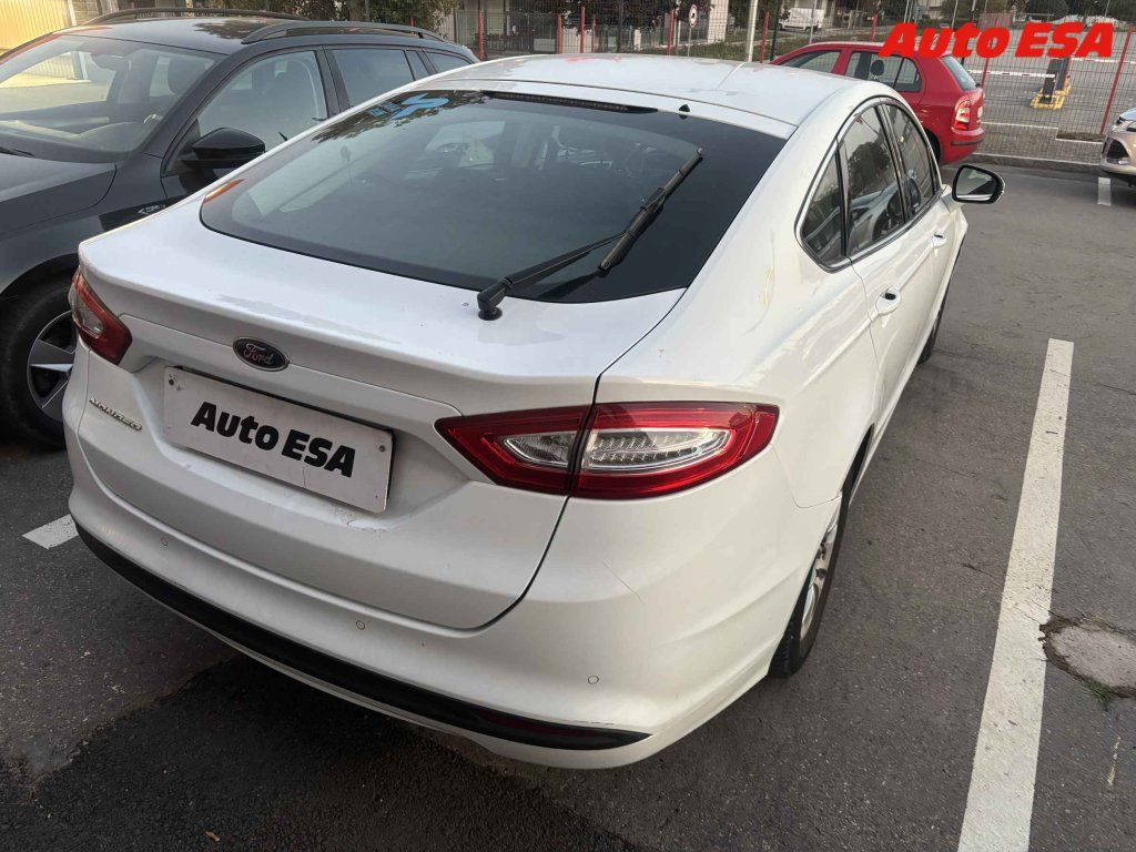 Ford Mondeo, 1.5 - fotka 2
