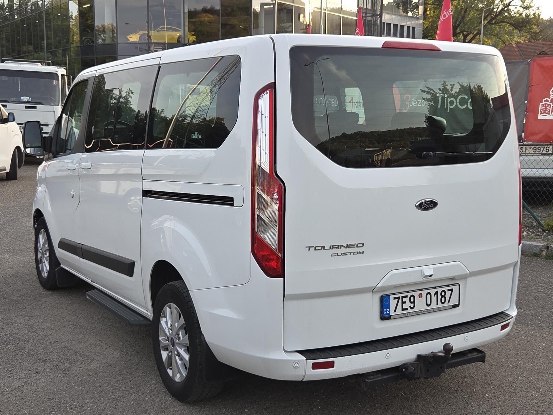 Ford Tourneo Custom, 2,0TDC-i AUTOMAT SPLÁTKY VŠEM! - fotka 6